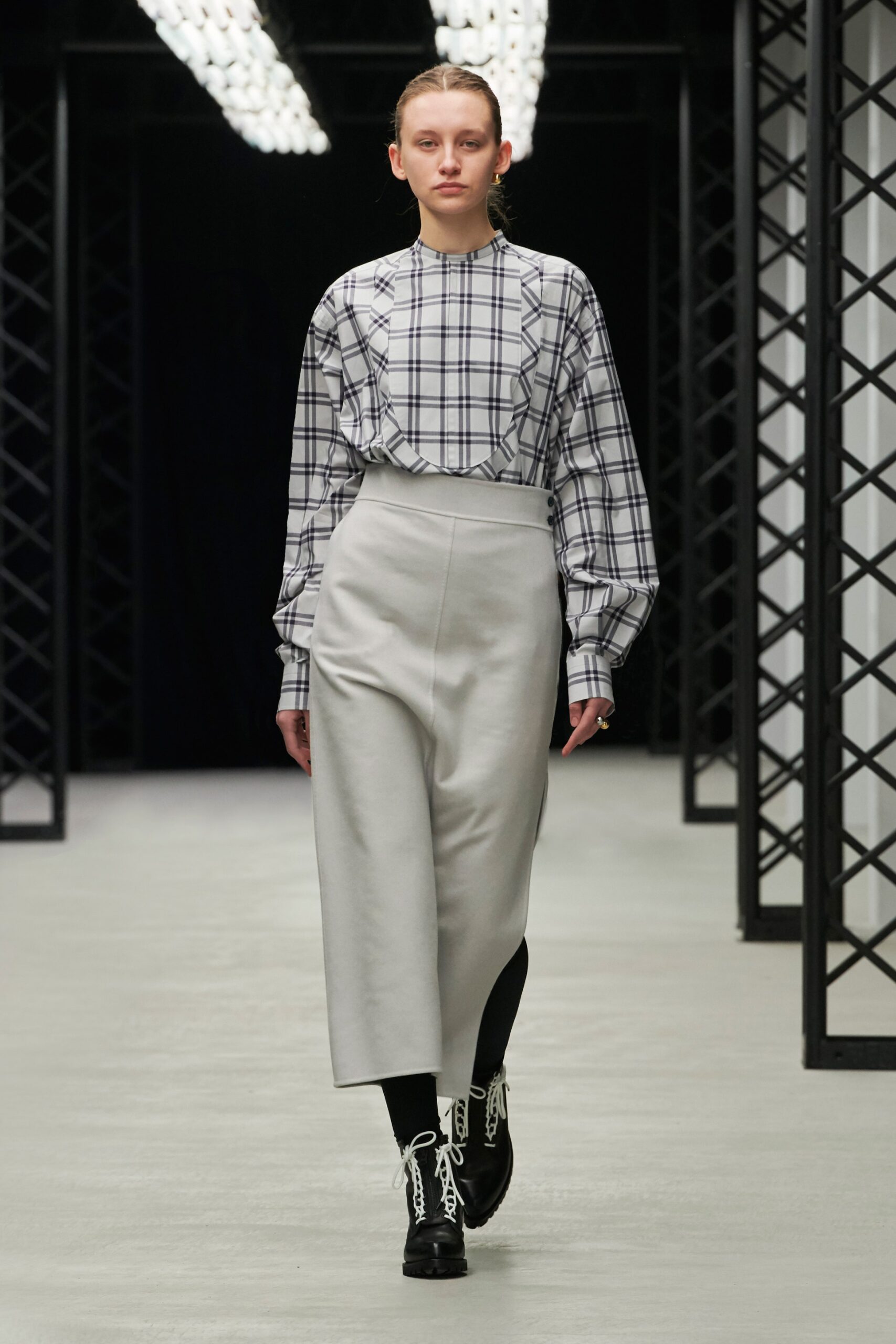 Hyke Tokyo F/W 20 Look 37