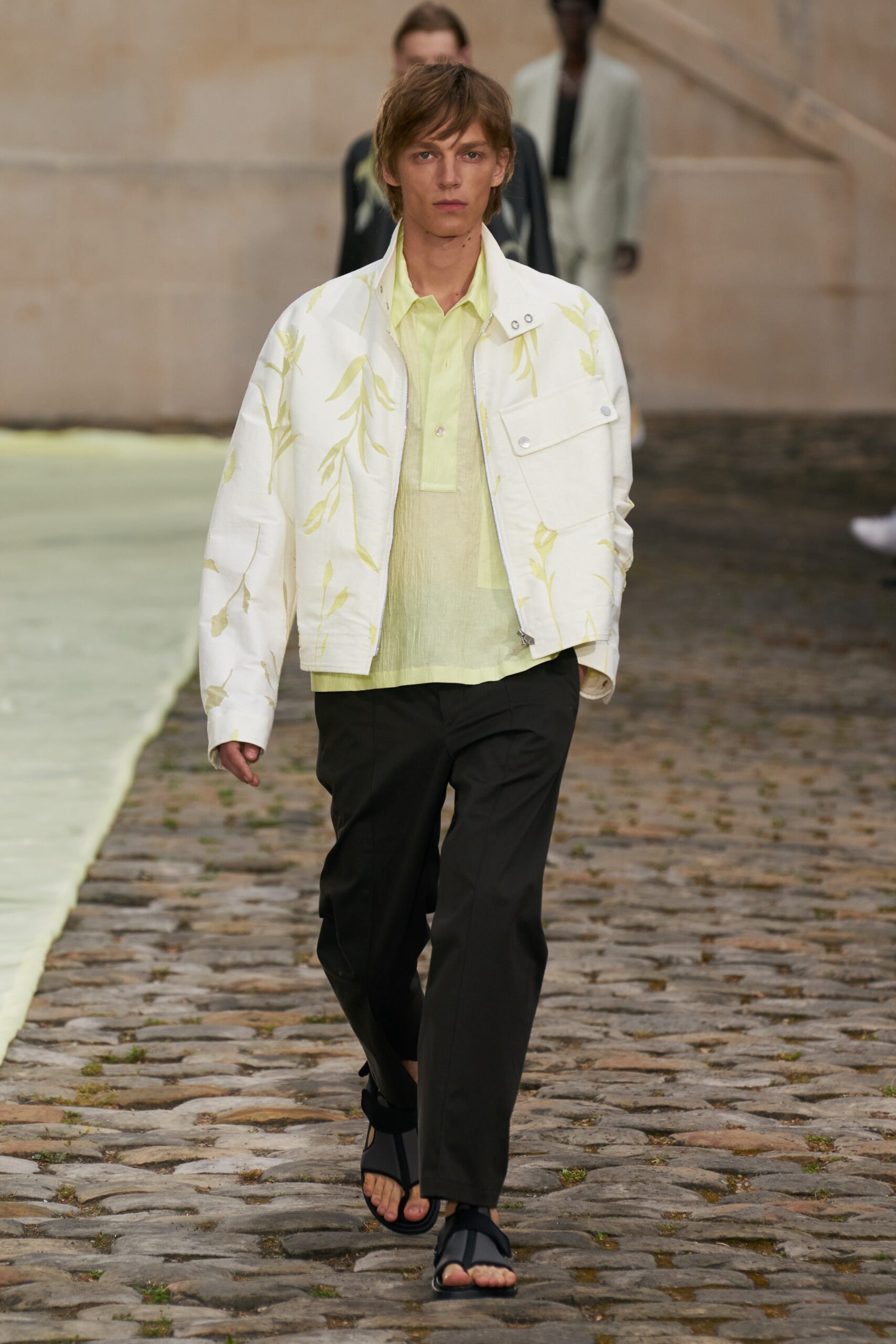 Hermès S/S 23 Menswear Look 37