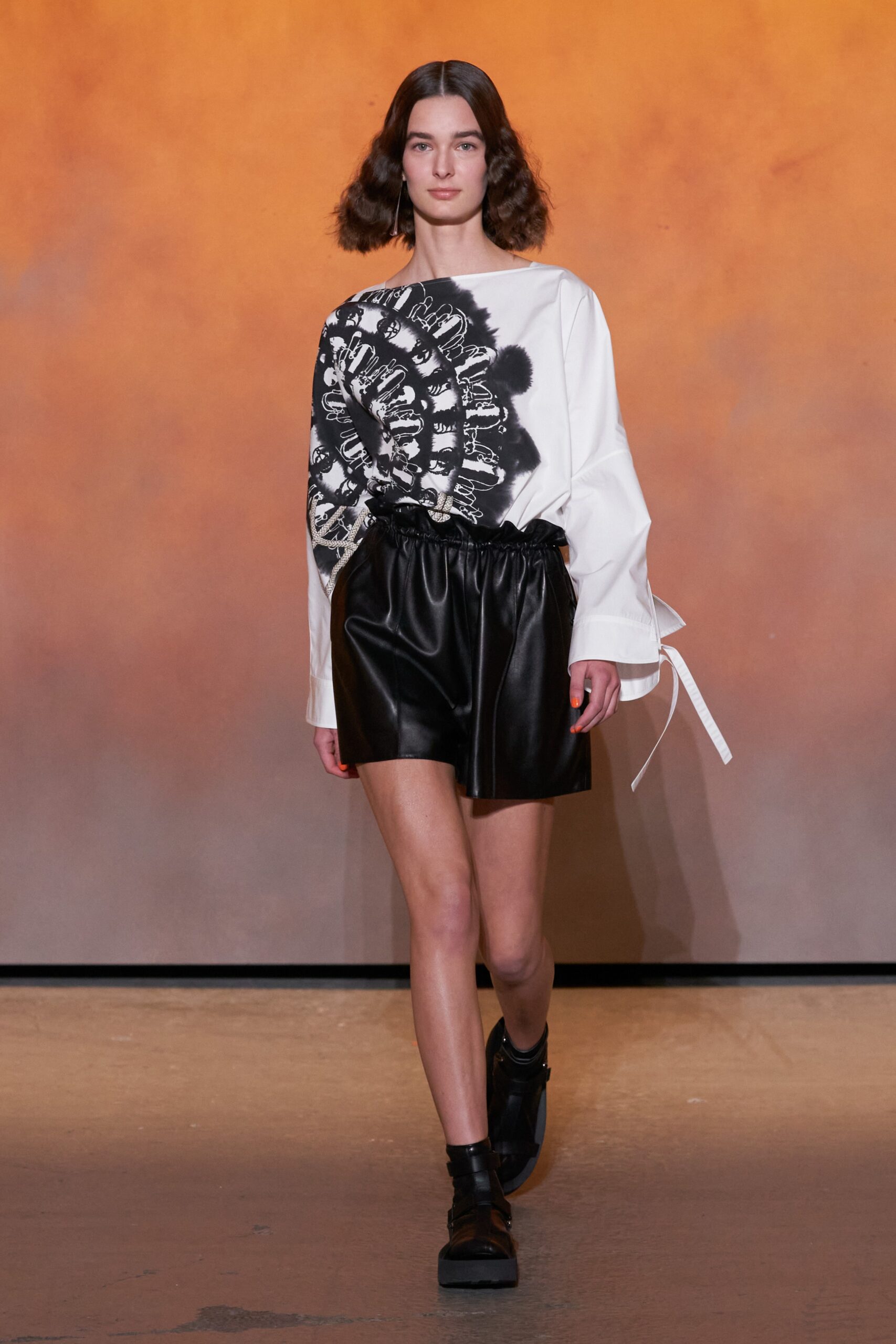 Hermès S/S 22 Look 38