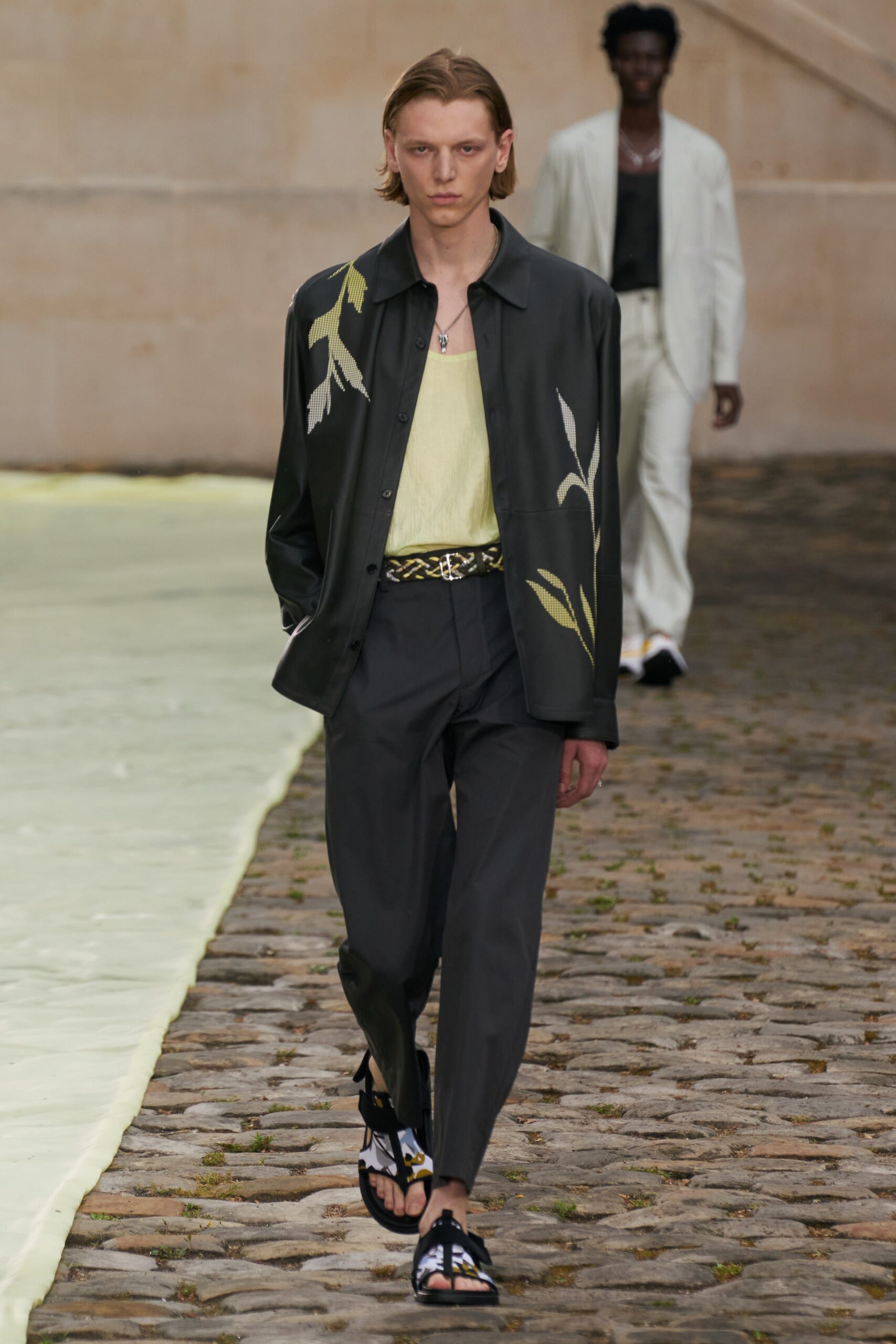 Hermès S/S 23 Menswear Look 38