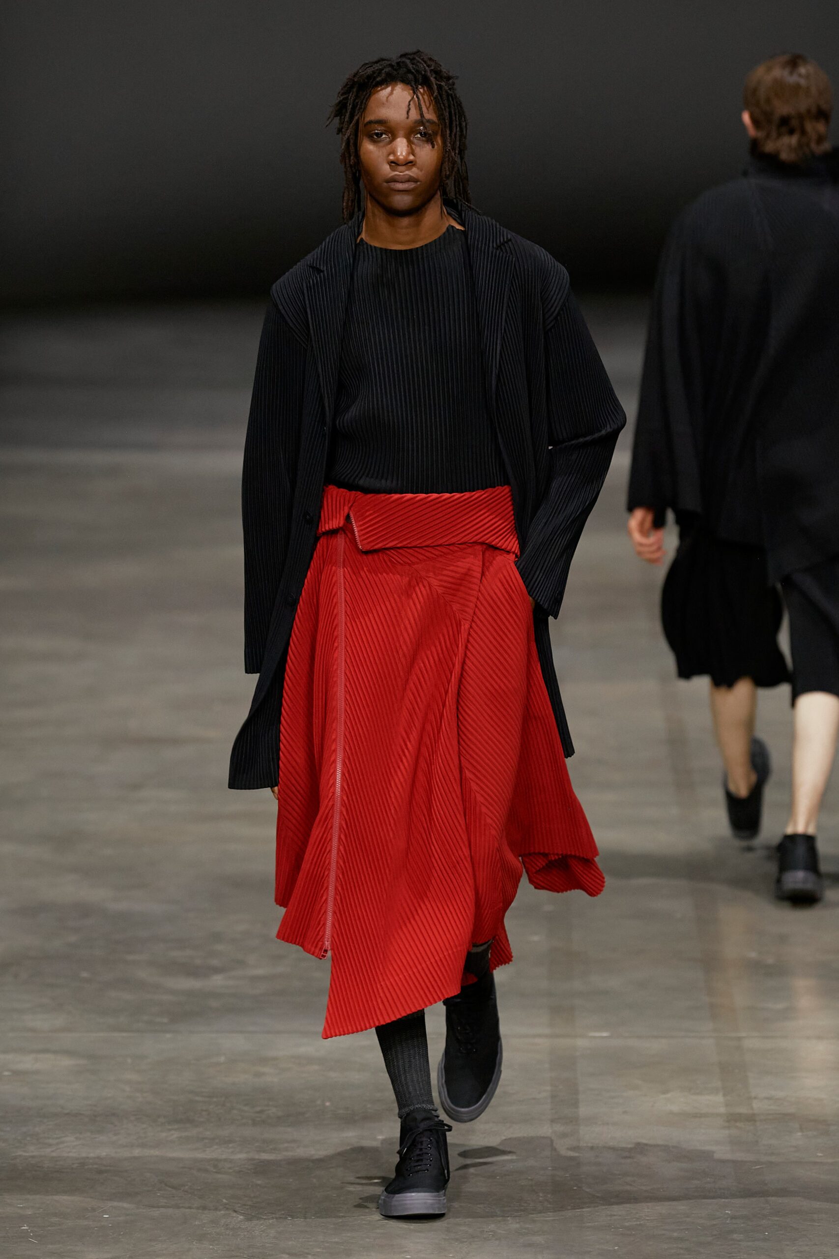 Homme Plissé Issey Miyake F/W 23 Menswear Look 38