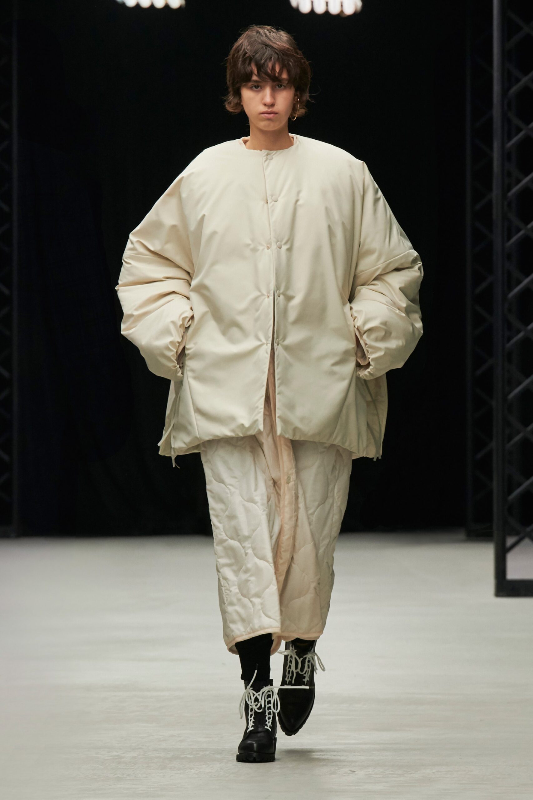 Hyke Tokyo F/W 20 Look 39