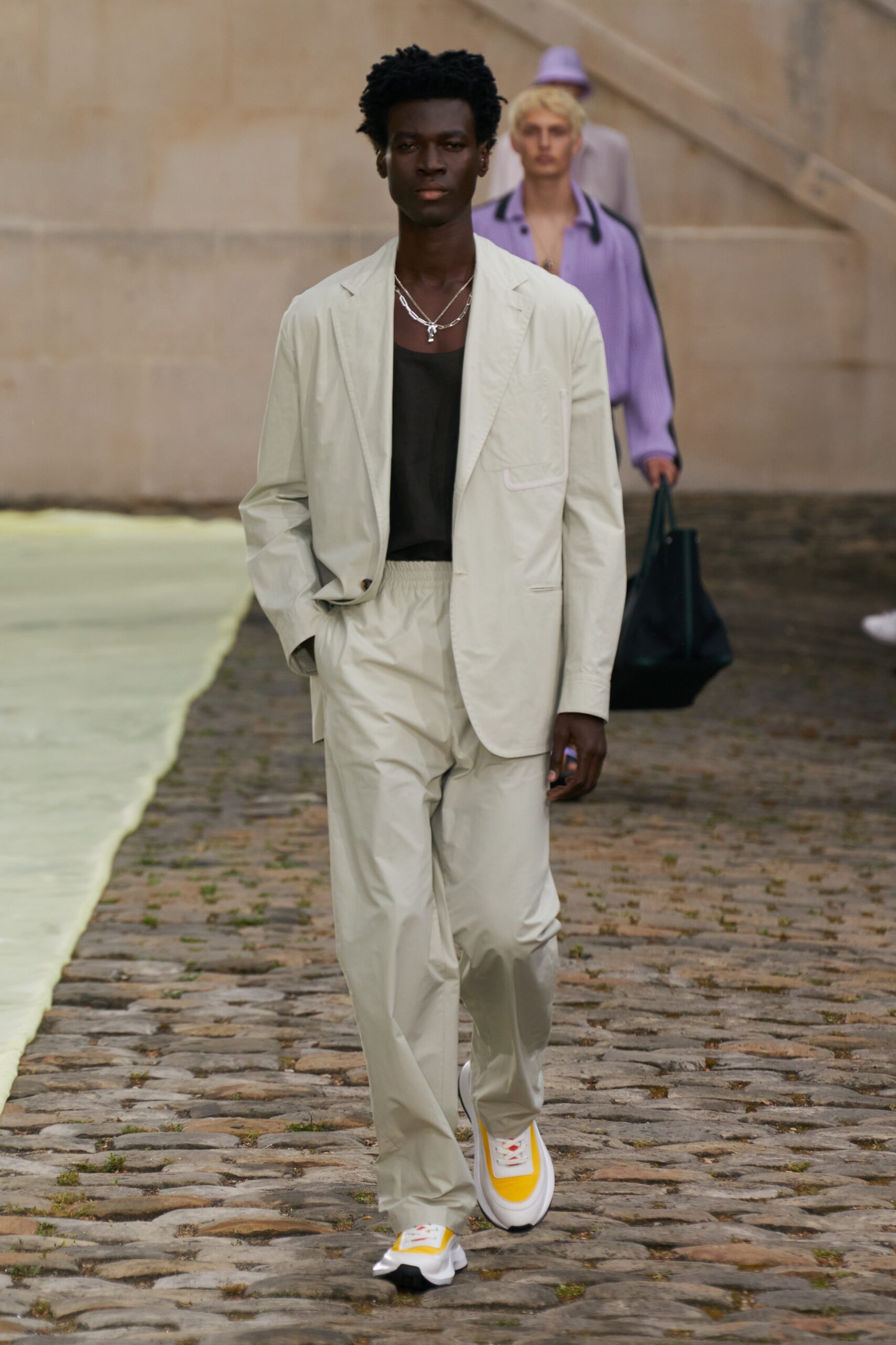 Hermès S/S 23 Menswear Look 39
