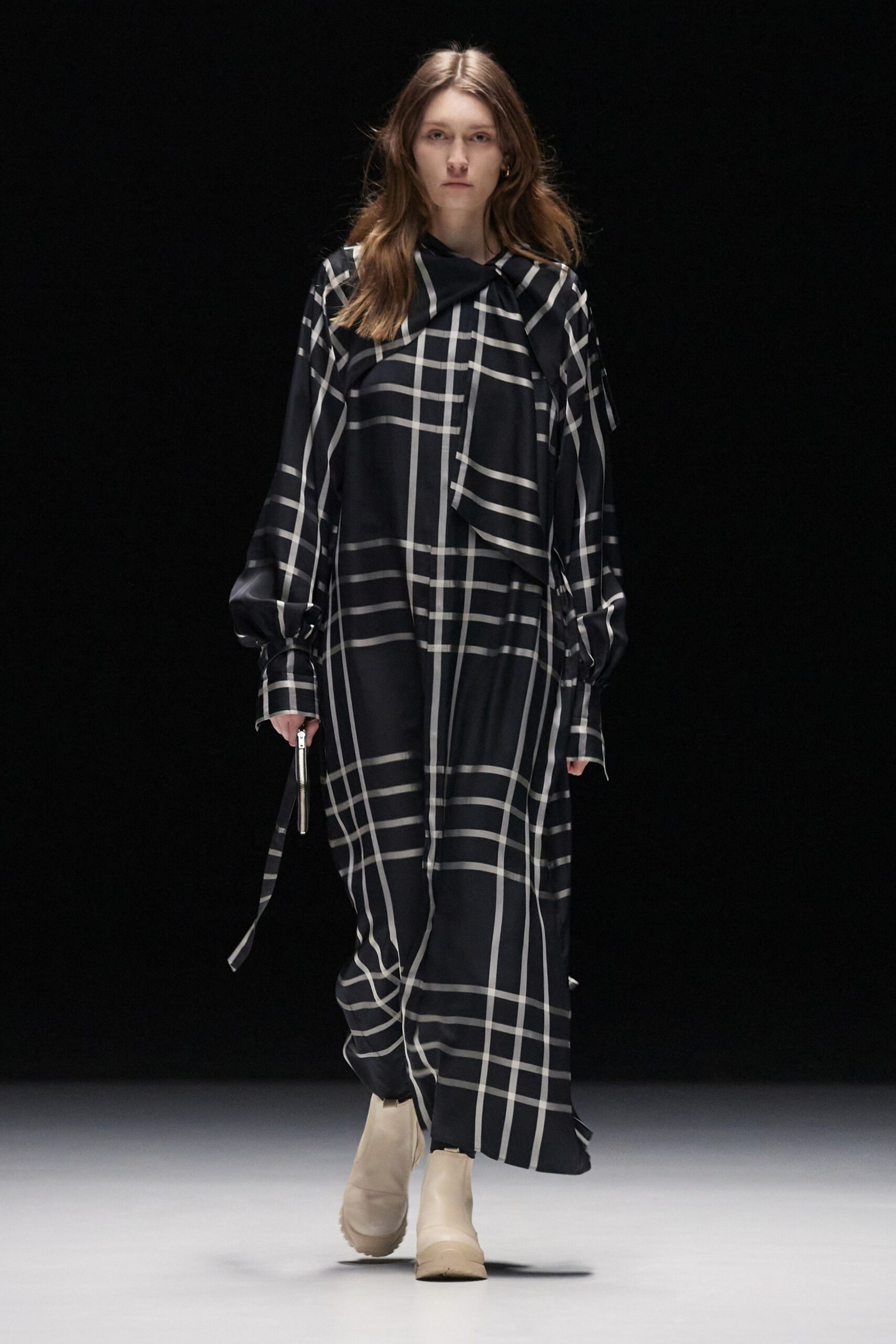 Hyke Tokyo F/W 23 Look 39