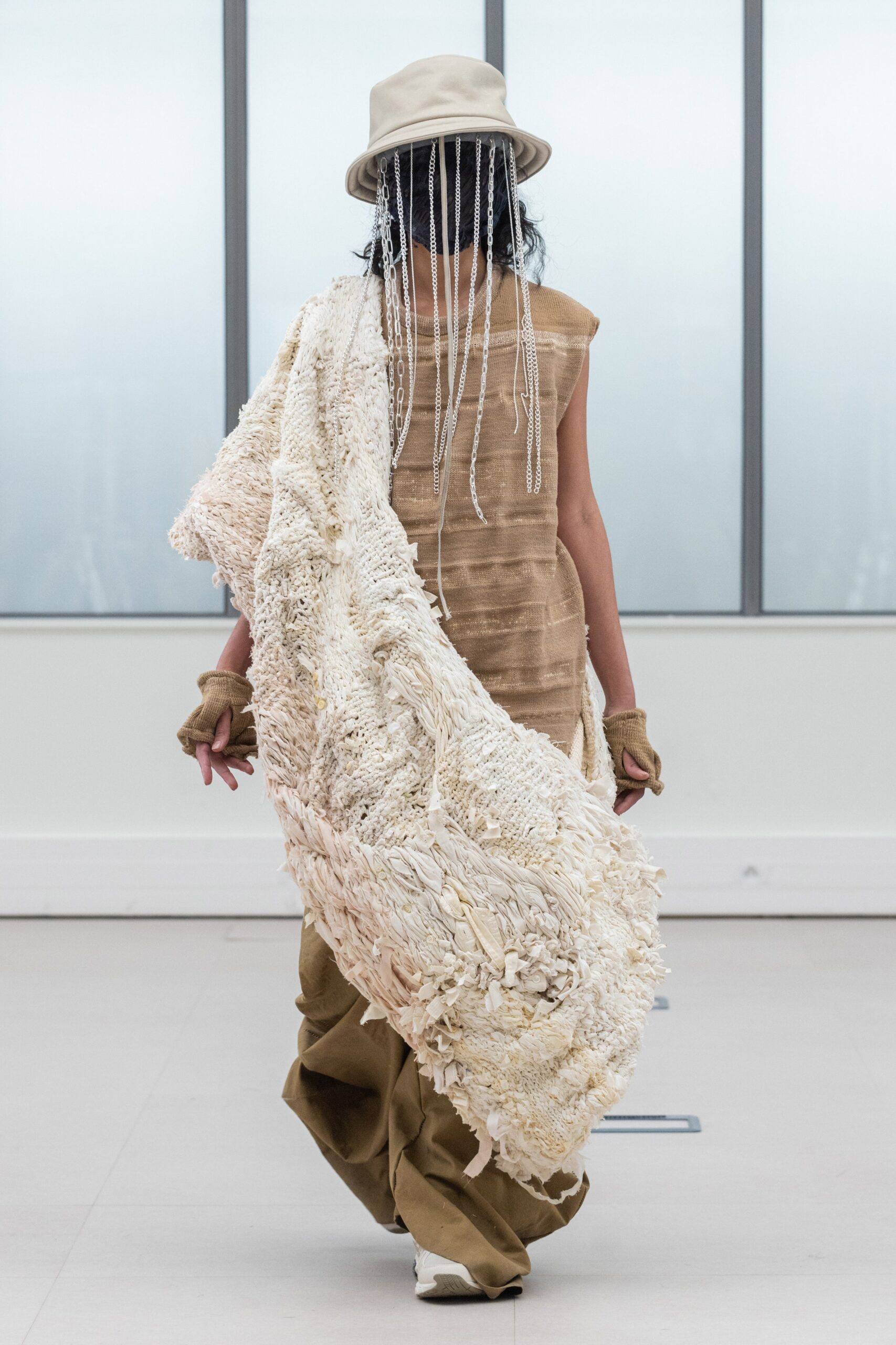 Institut Français de la Mode F/W 22 Look 39