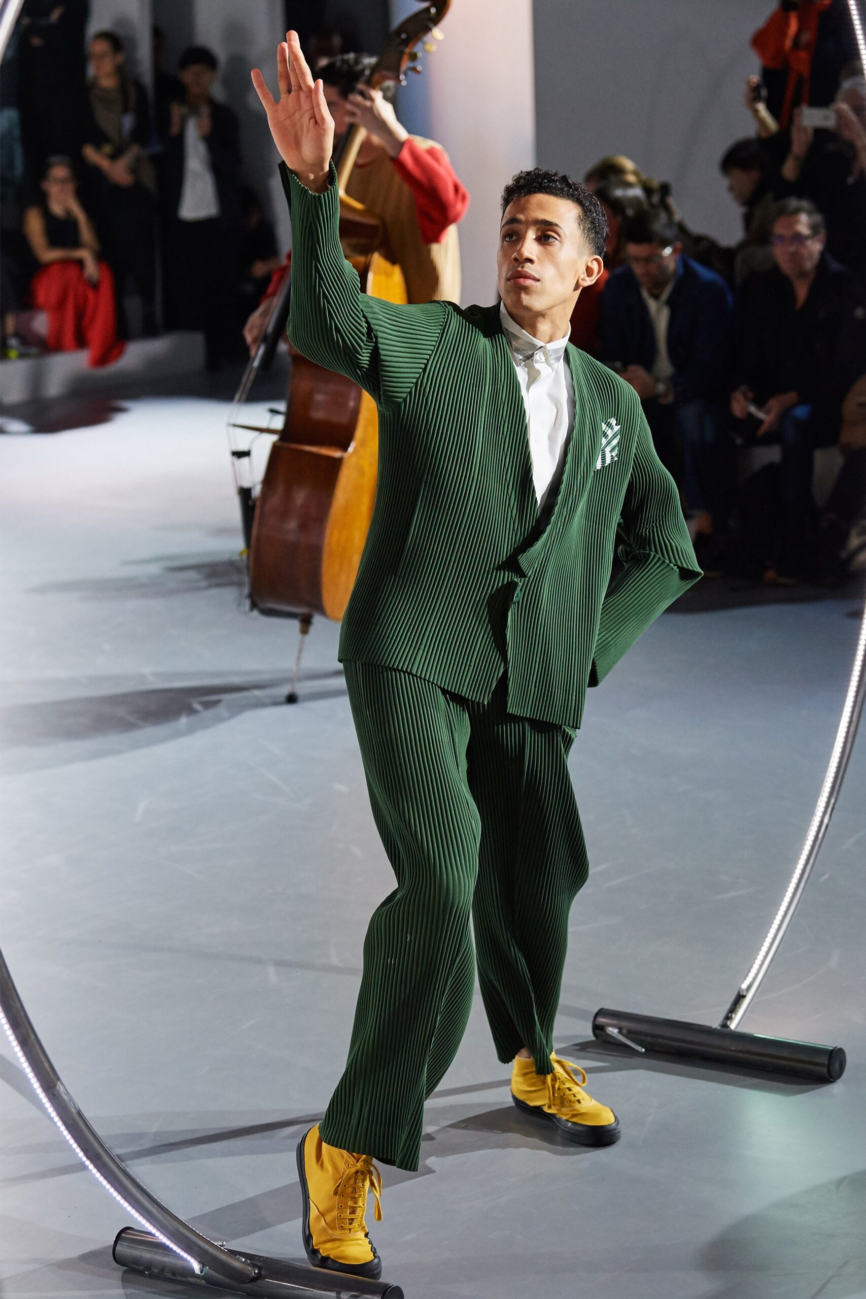 Homme Plissé Issey Miyake F/W 20 Menswear Look 42