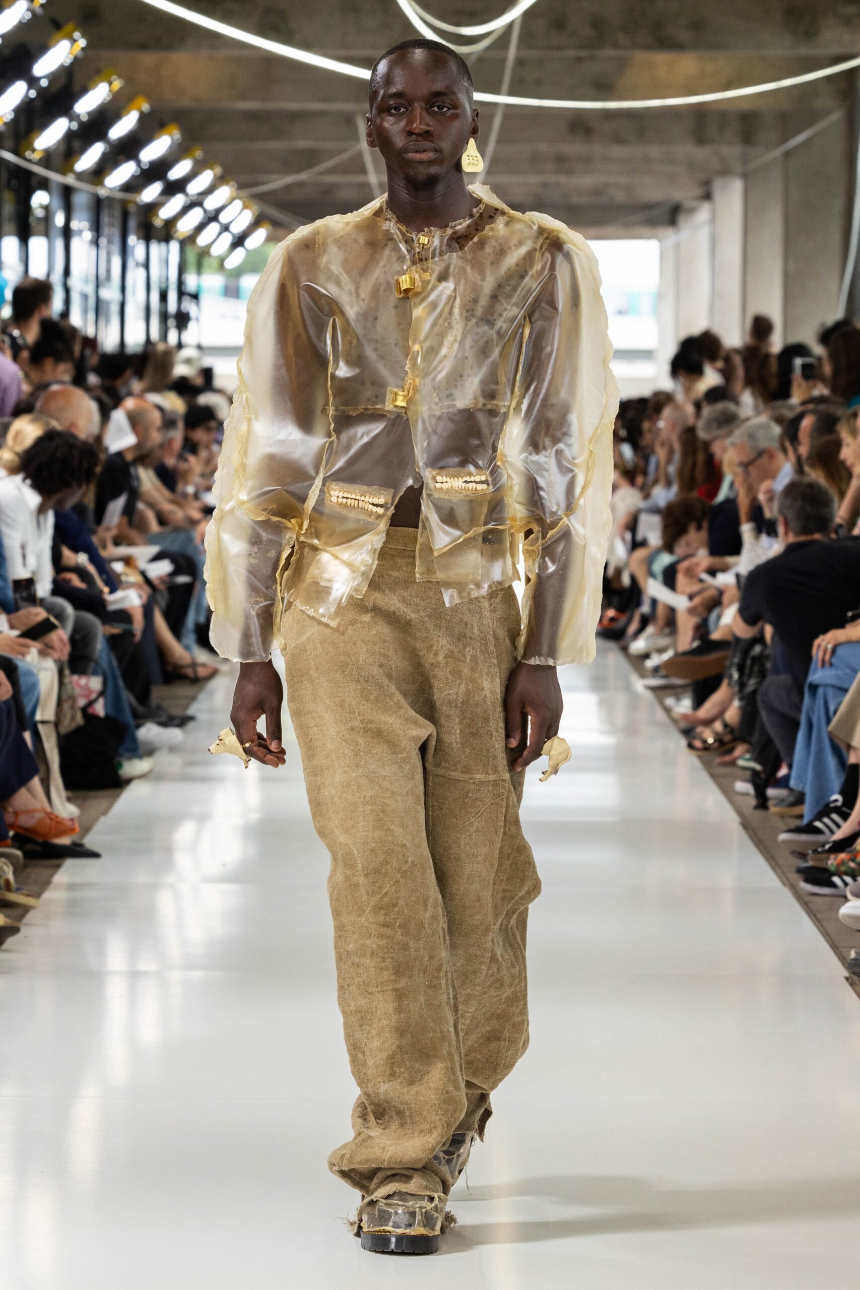 Institut Français de la Mode S/S 24 Look 42
