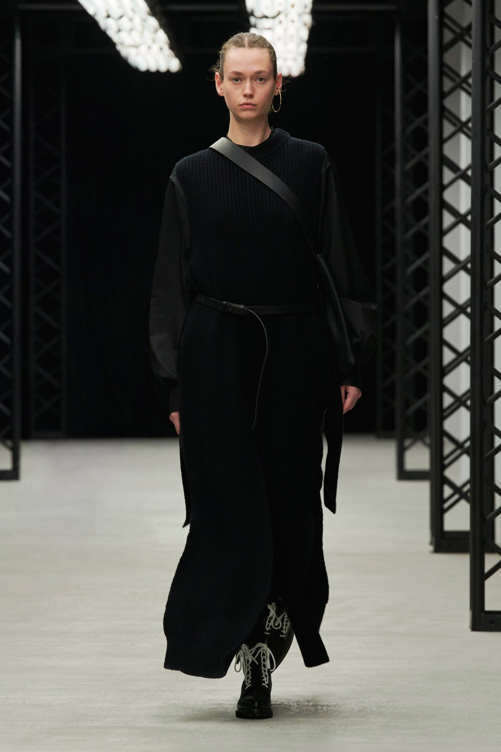 Hyke Tokyo F/W 20 Look 43