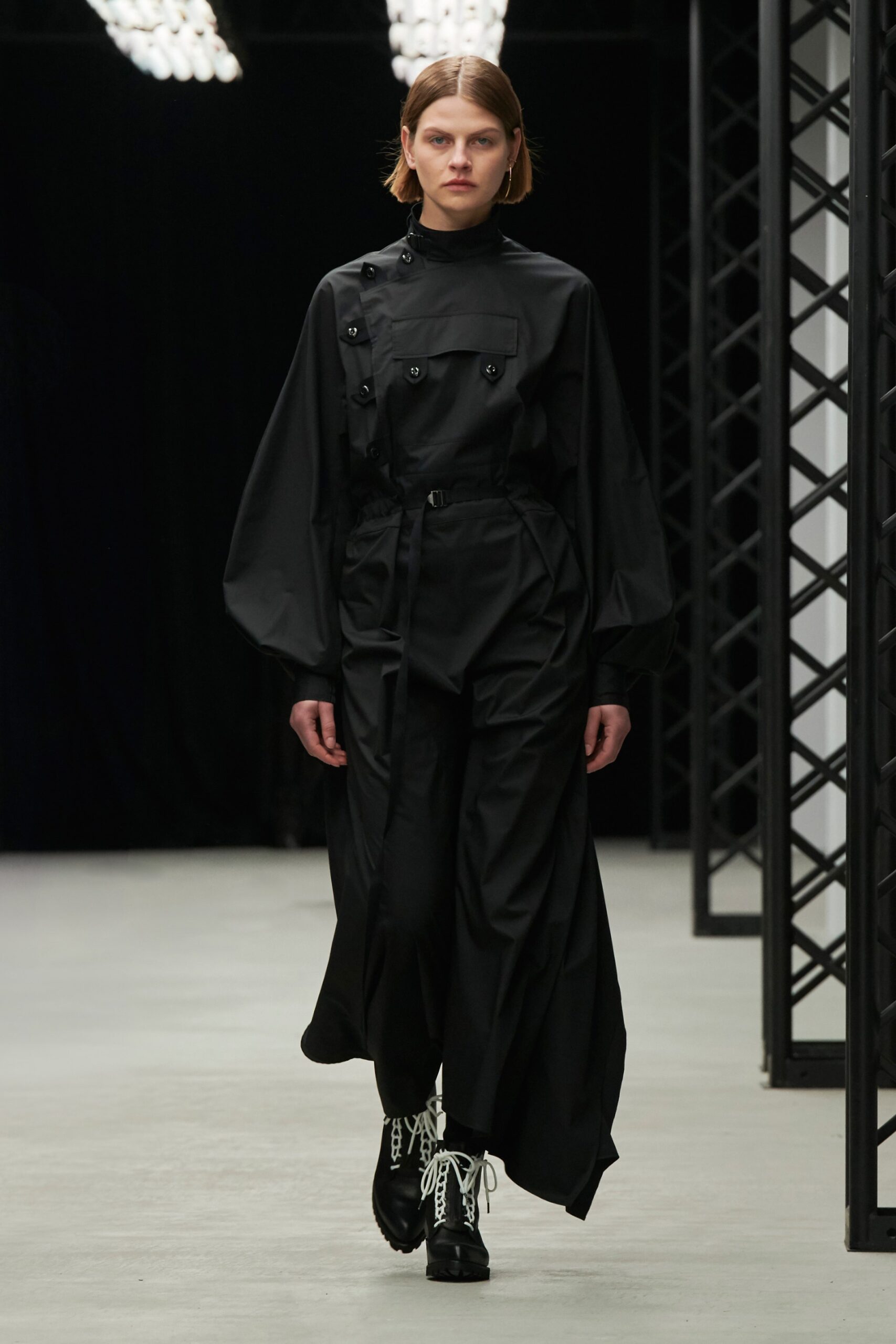 Hyke Tokyo F/W 20 Look 44