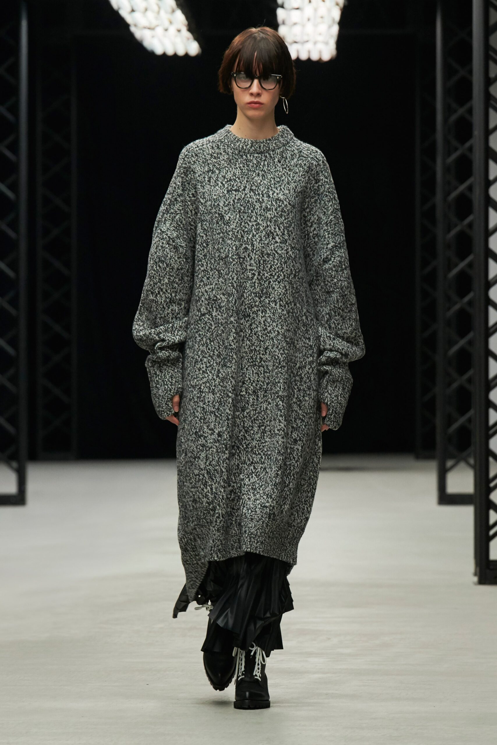 Hyke Tokyo F/W 20 Look 46