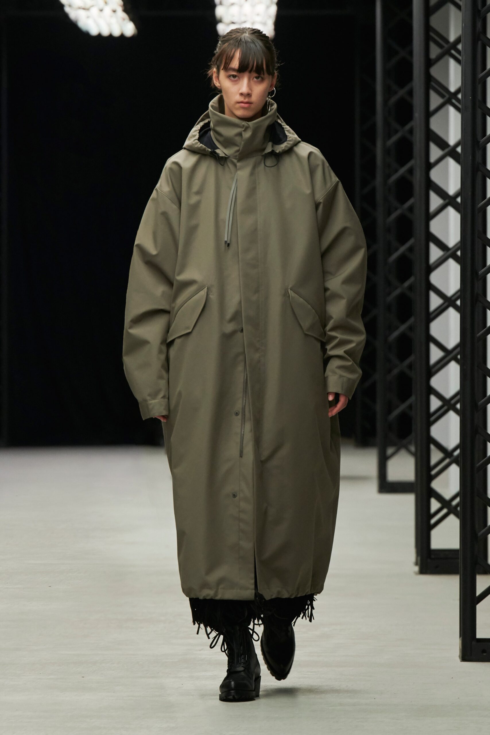 Hyke Tokyo F/W 20 Look 49