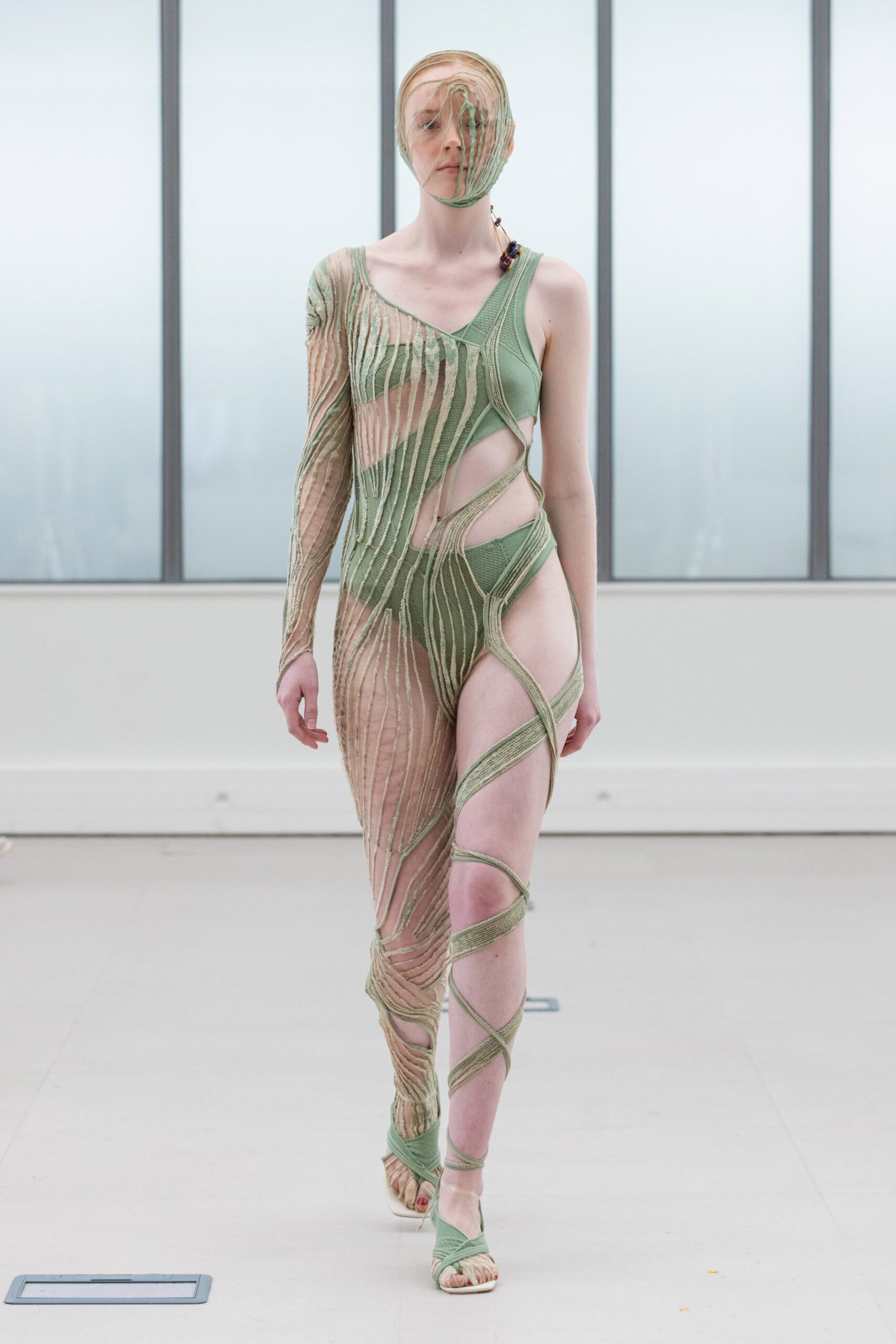 Institut Français de la Mode F/W 22 Look 50