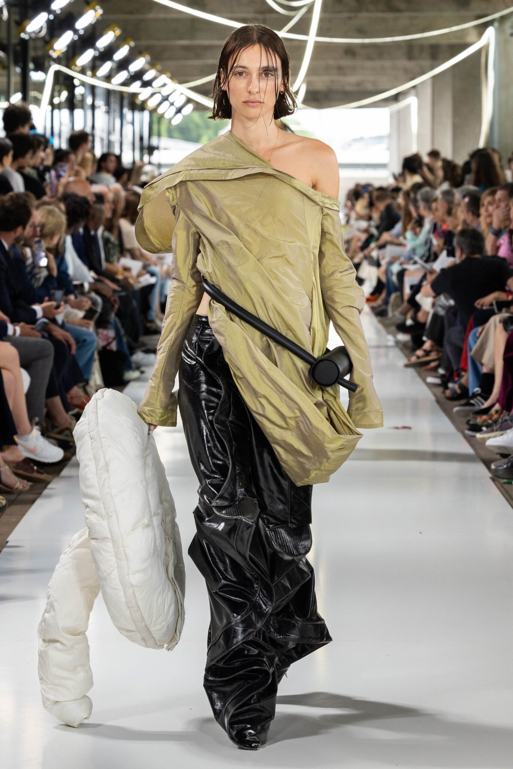 Institut Français de la Mode S/S 24 Look 101