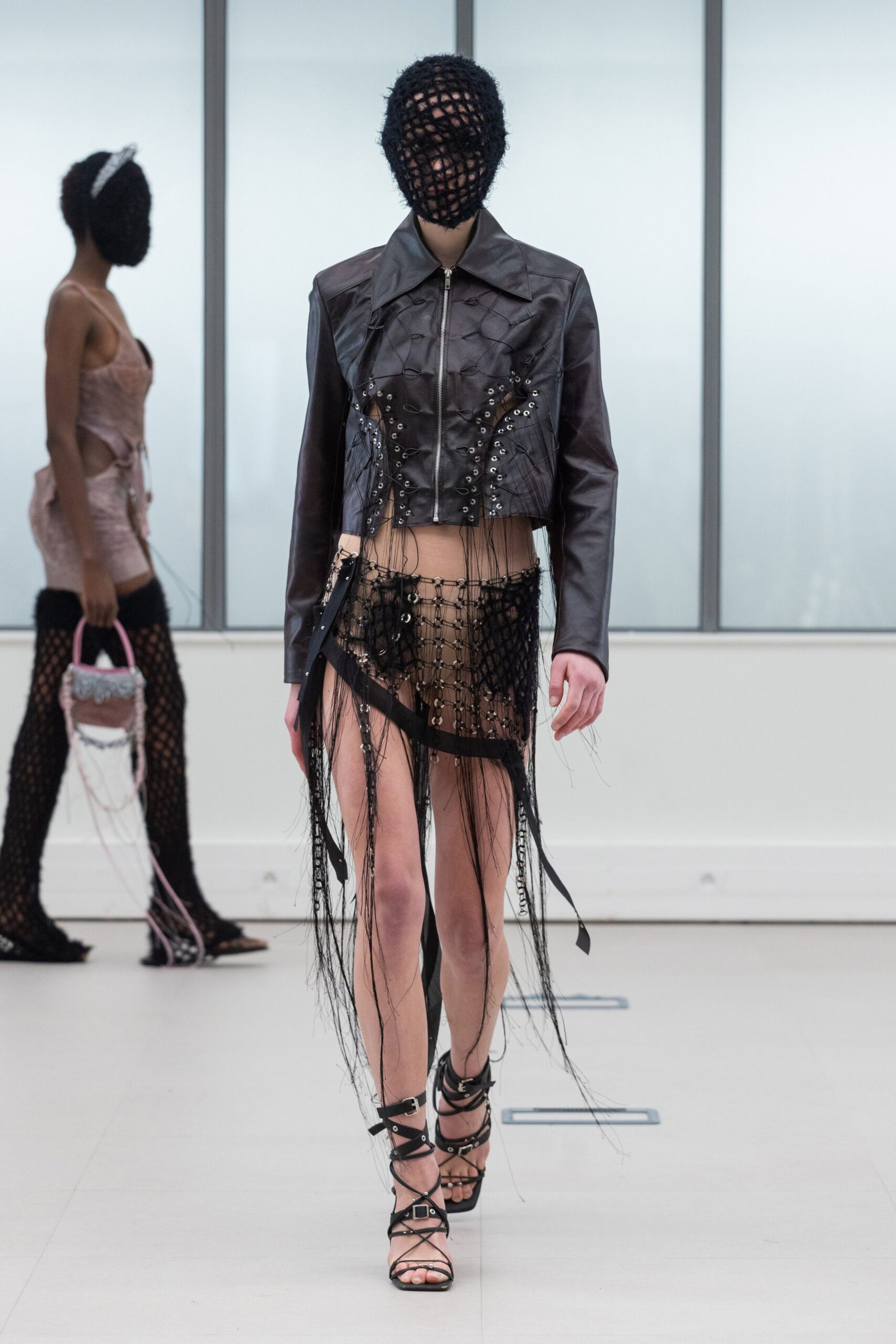 Institut Français de la Mode F/W 22 Look 111