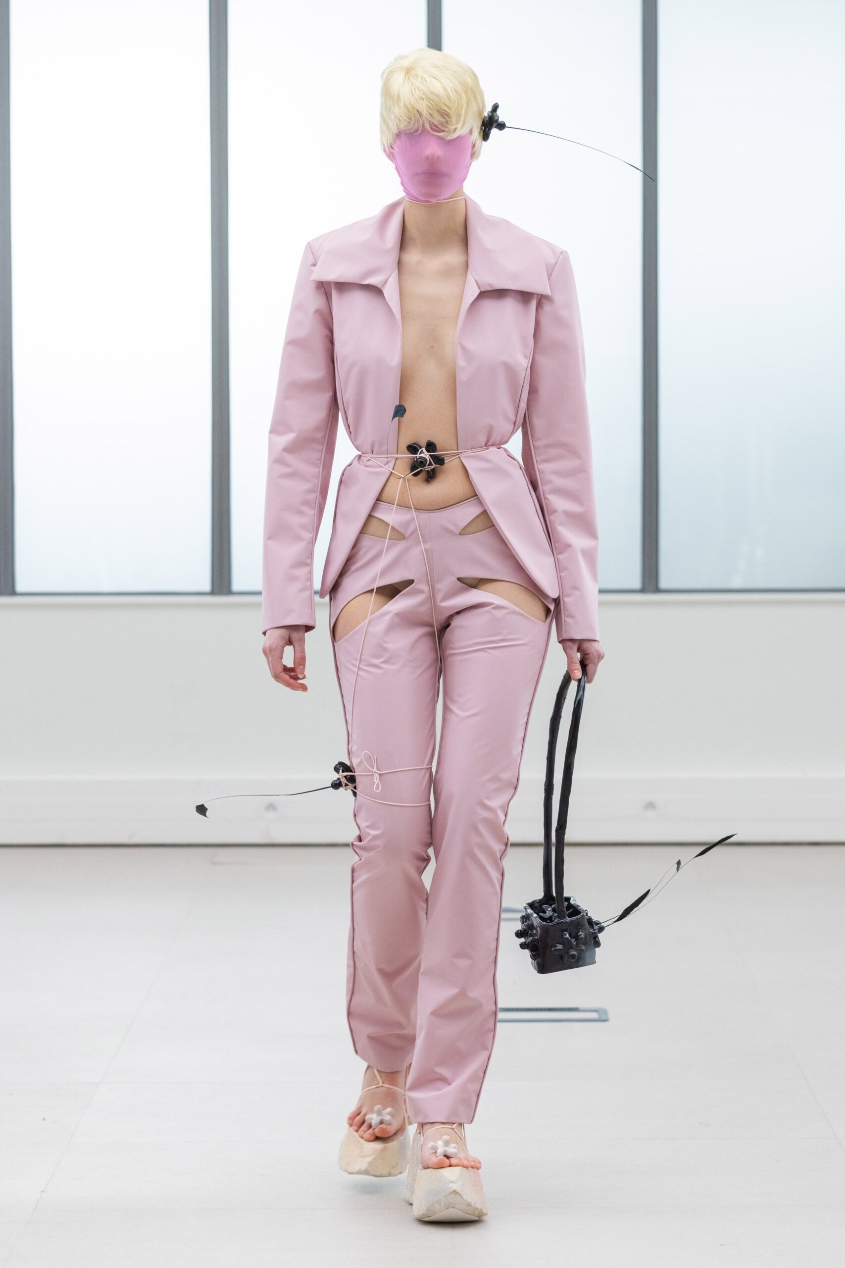 Institut Français de la Mode F/W 22 Look 138