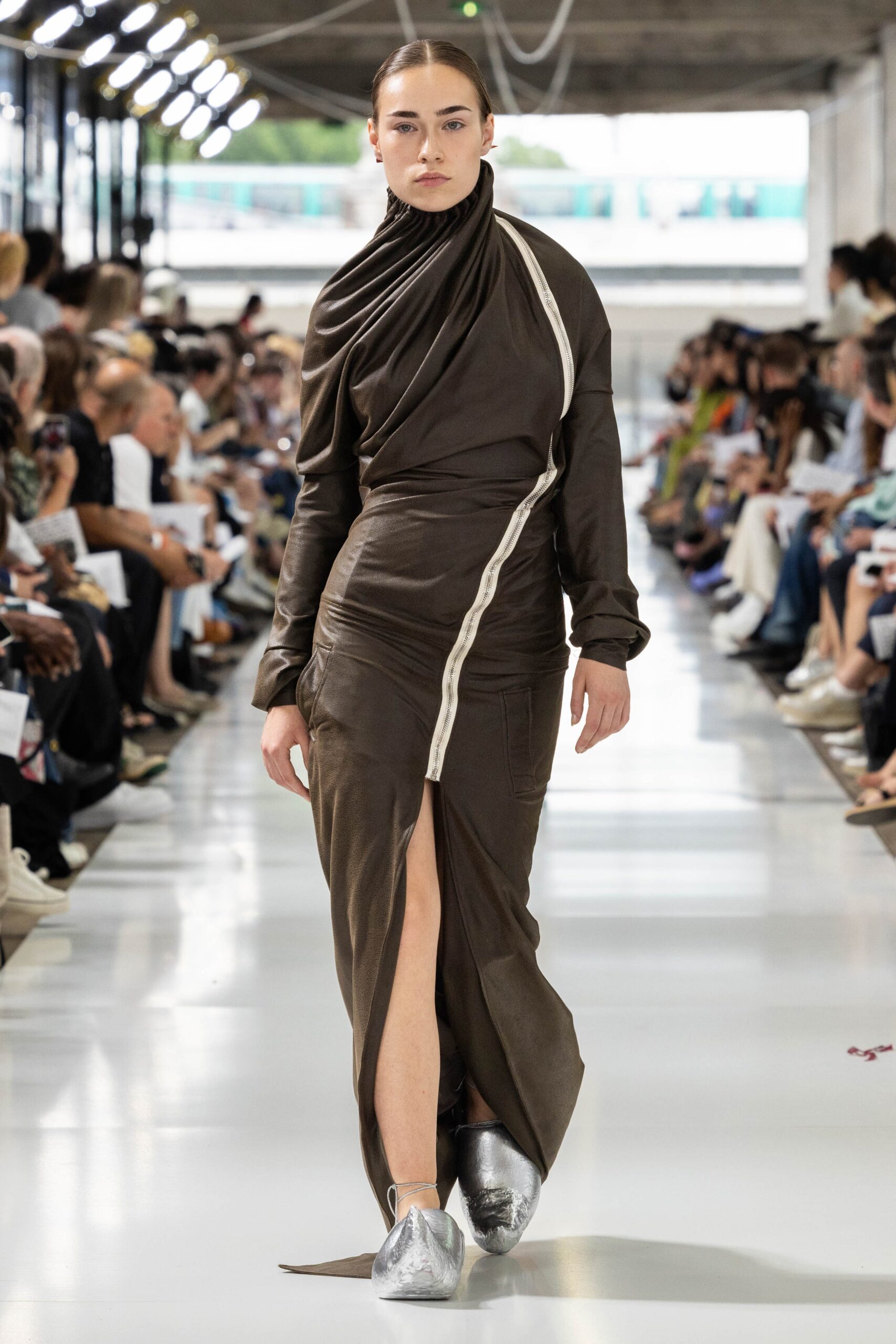 Institut Français de la Mode S/S 24 Look 145
