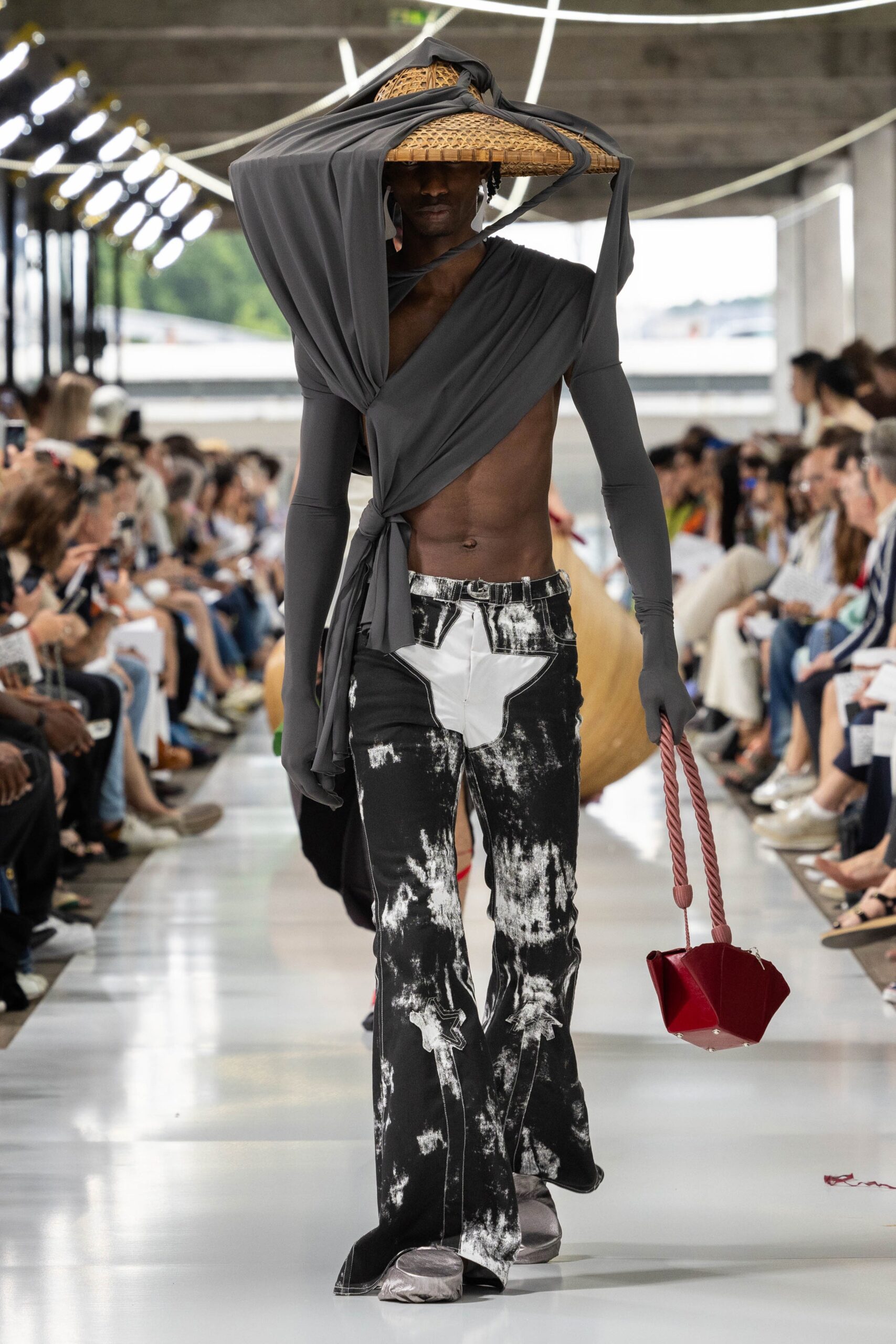Institut Français de la Mode S/S 24 Look 152