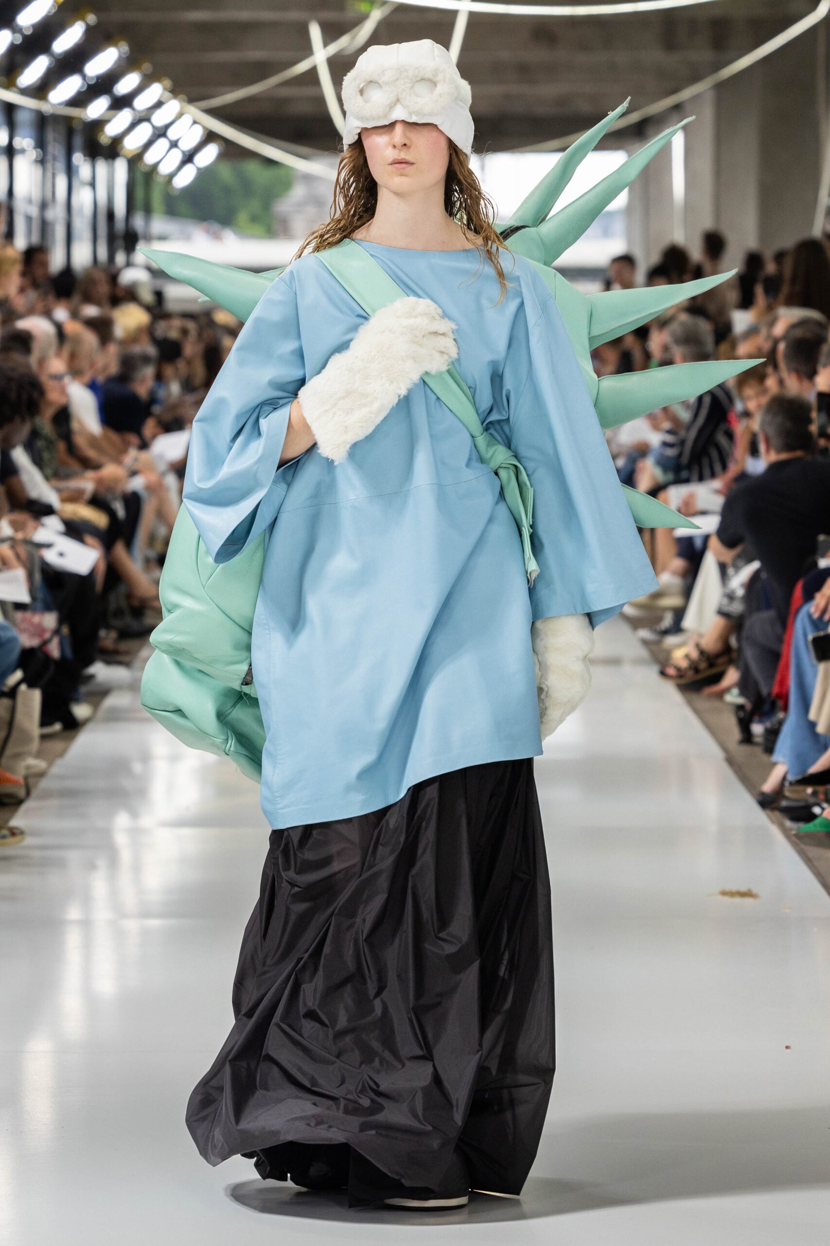 Institut Français de la Mode S/S 24 Look 188