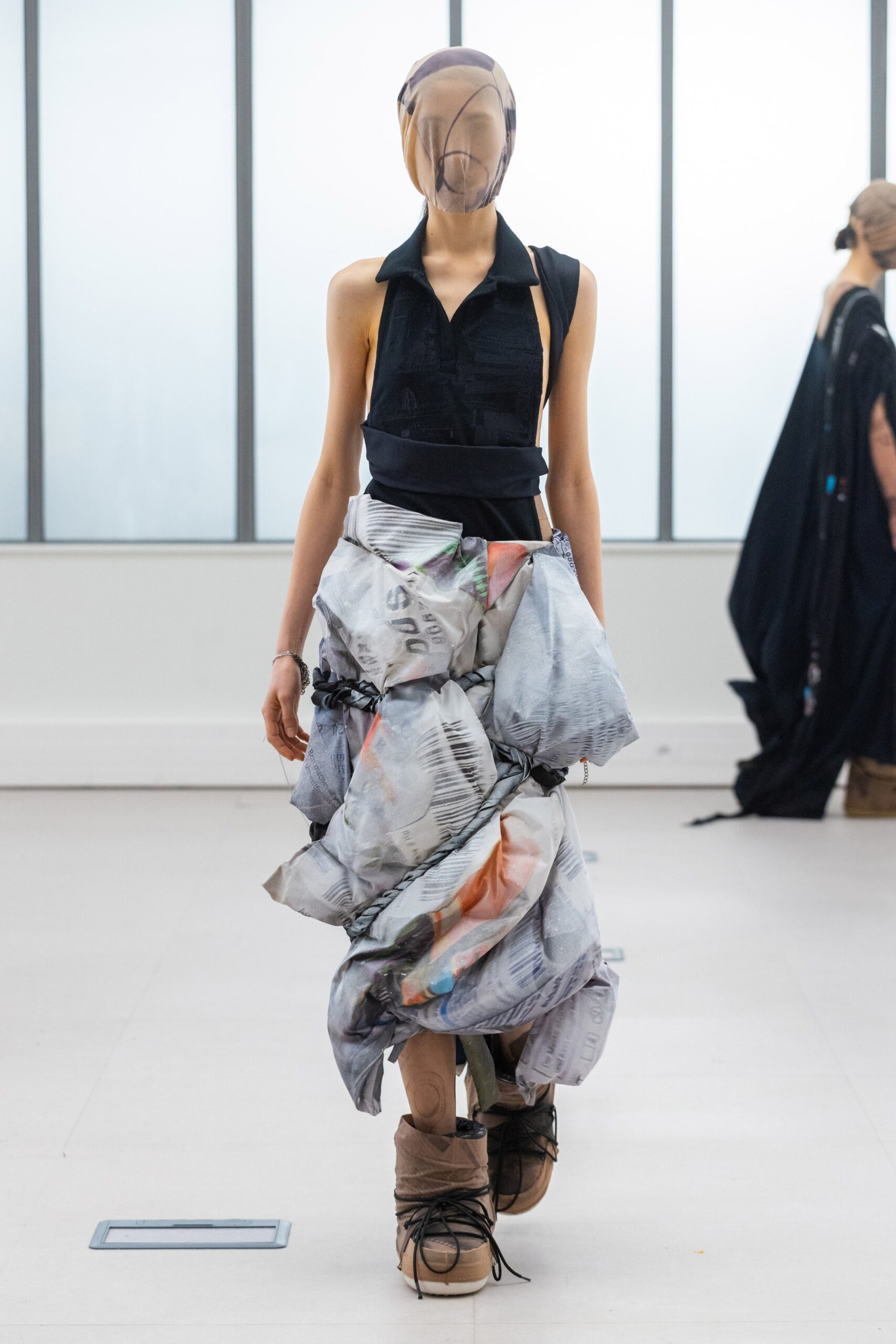 Institut Français de la Mode F/W 22 Look 214
