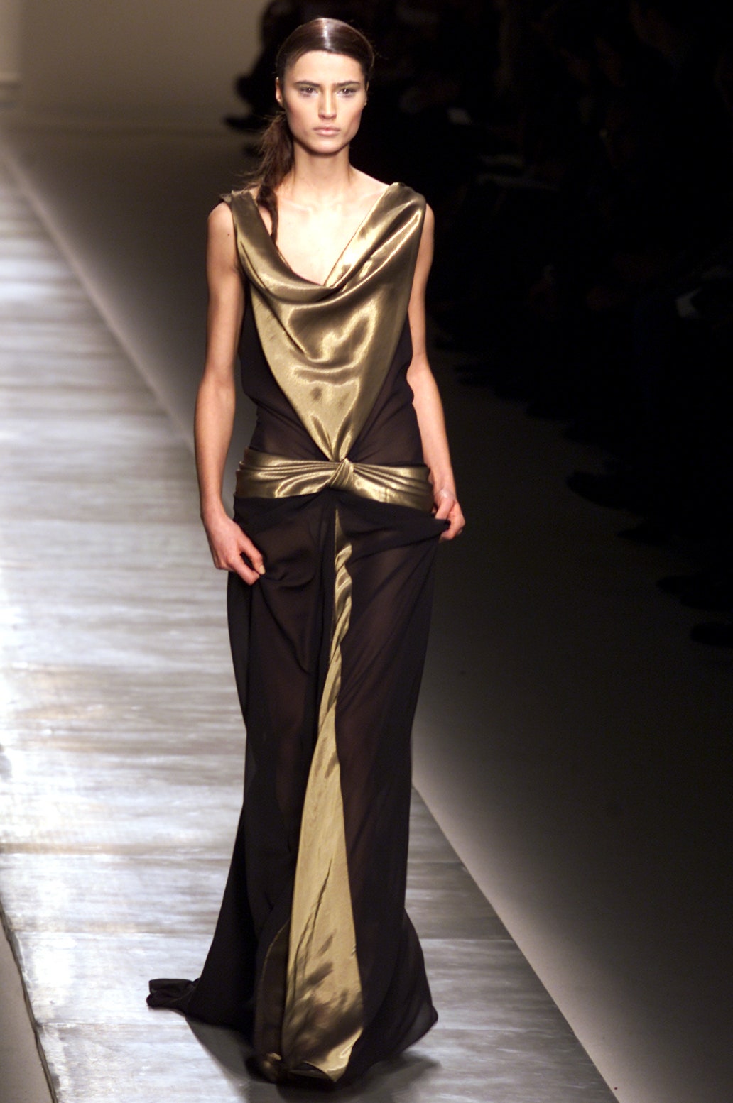 Givenchy S/S 02 Couture Look 6