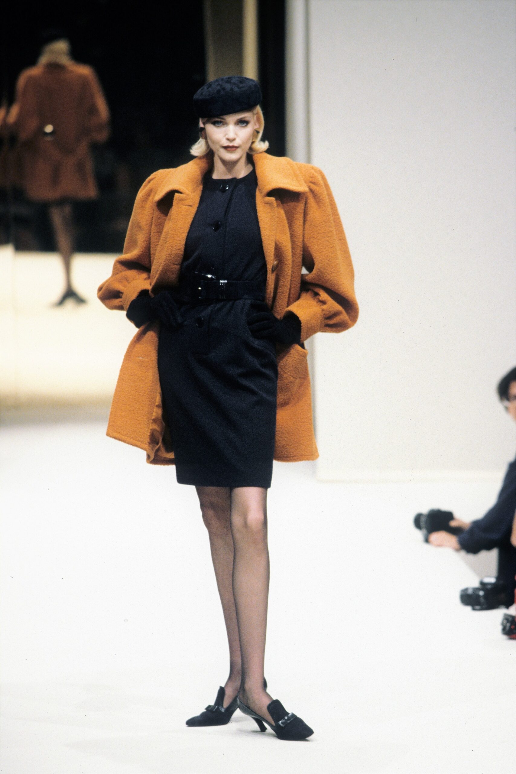 Givenchy F/W 95 Couture Look 7