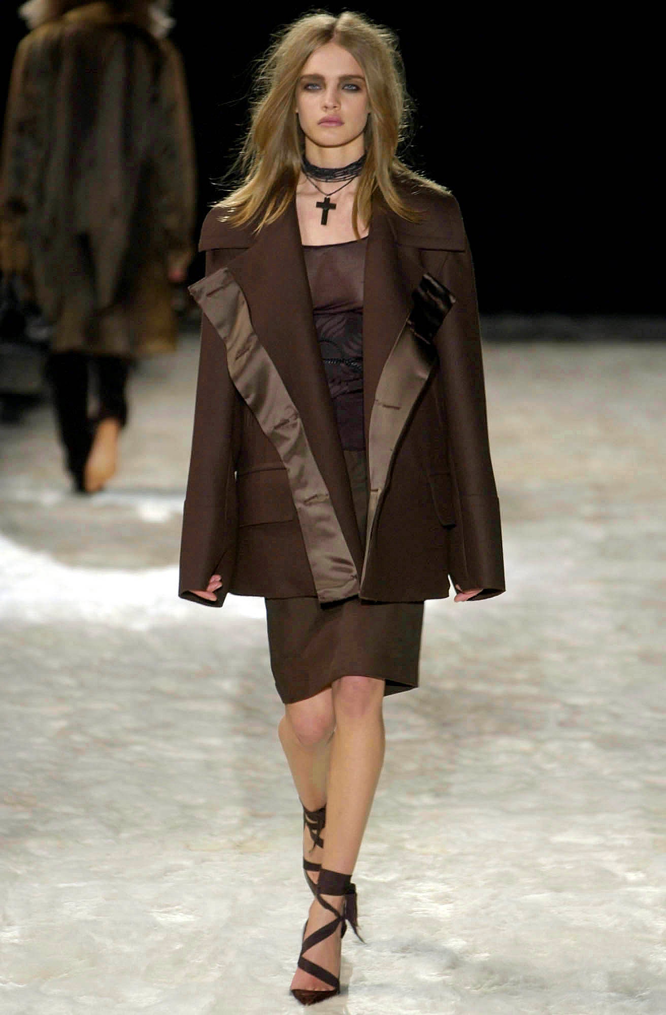 Gucci F/W 02 Look 13