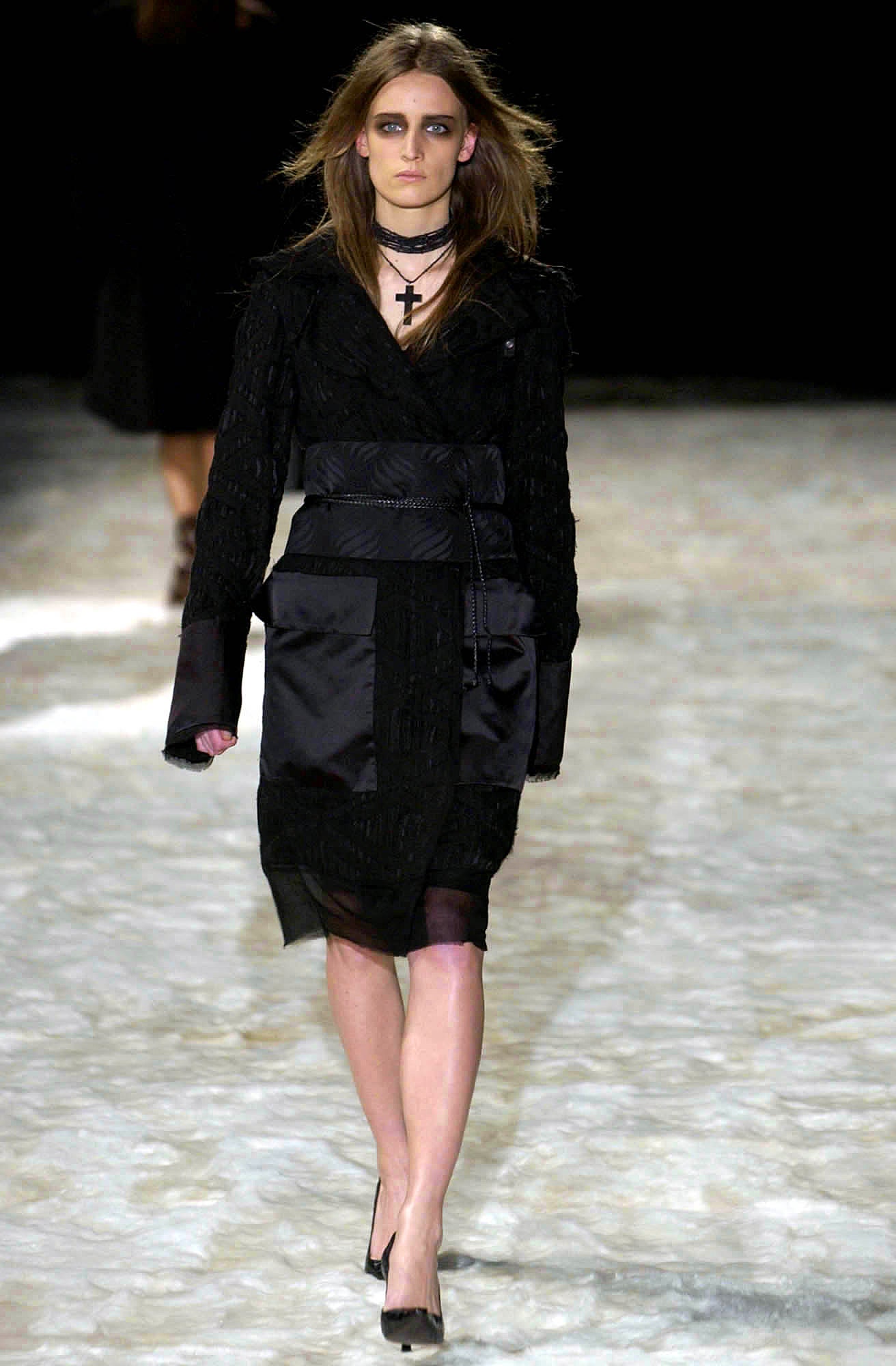 Gucci F/W 02 Look 15