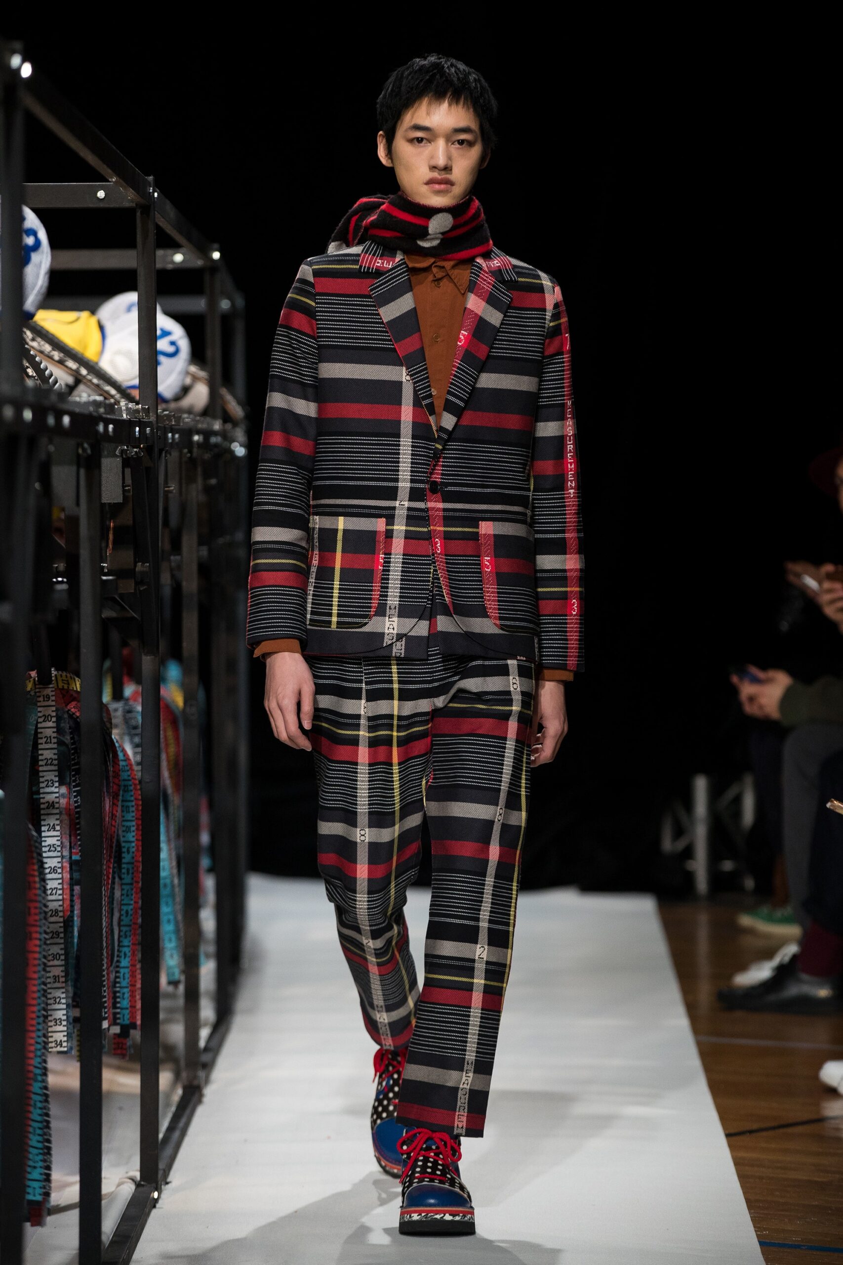 Henrik Vibskov Copenhagen F/W 18 Look 2