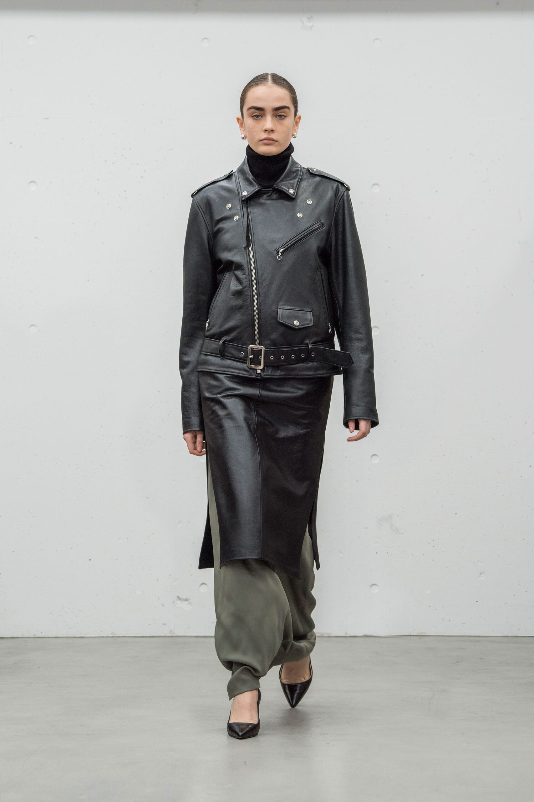 Hyke Tokyo F/W 17 Look 2