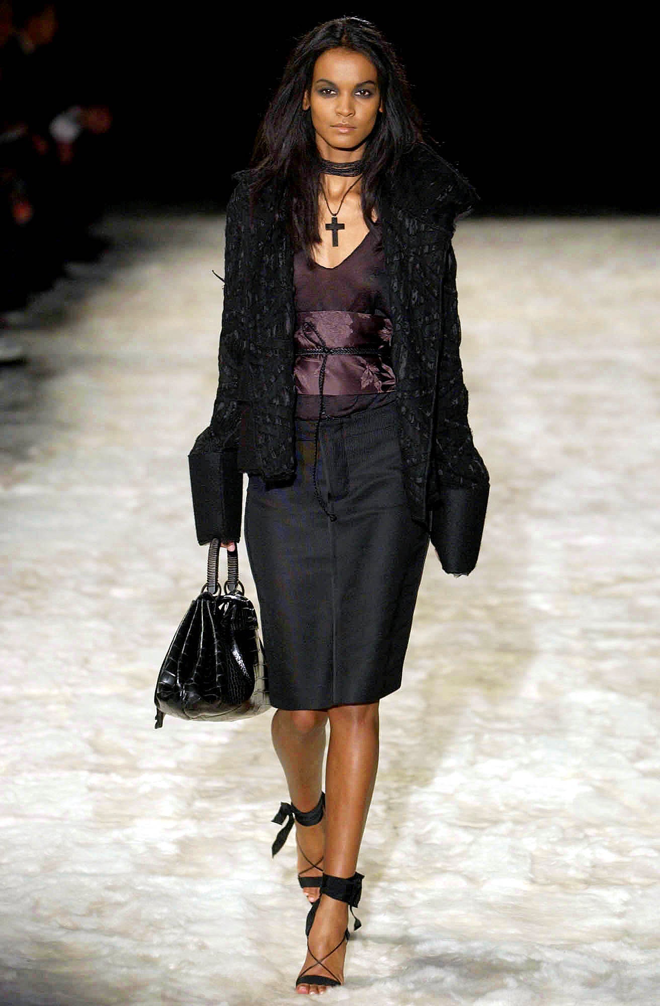 Gucci F/W 02 Look 23