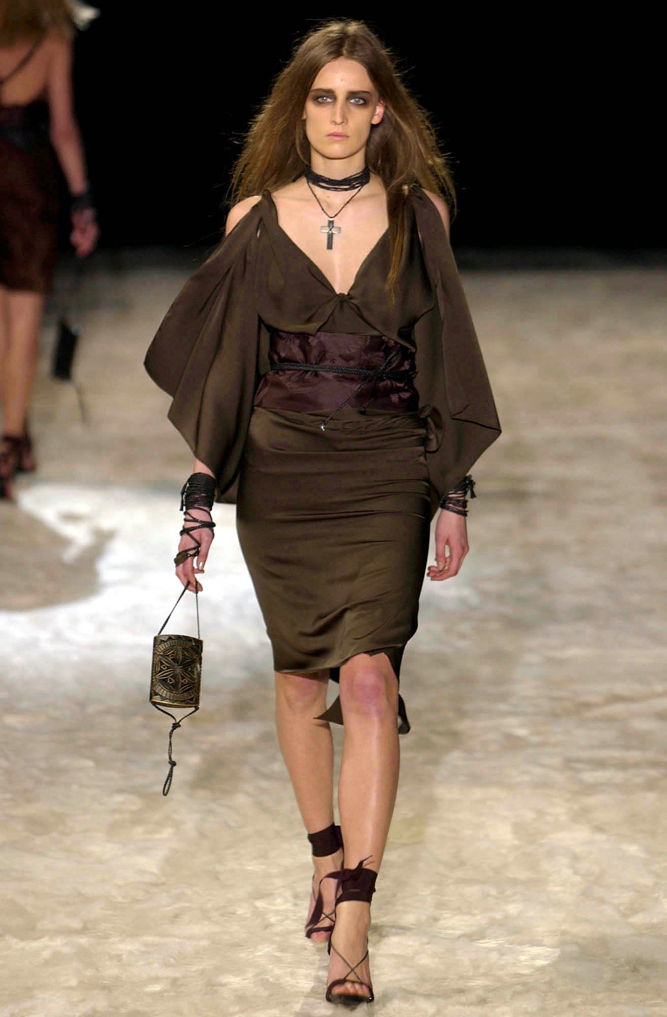 Gucci F/W 02 Look 29