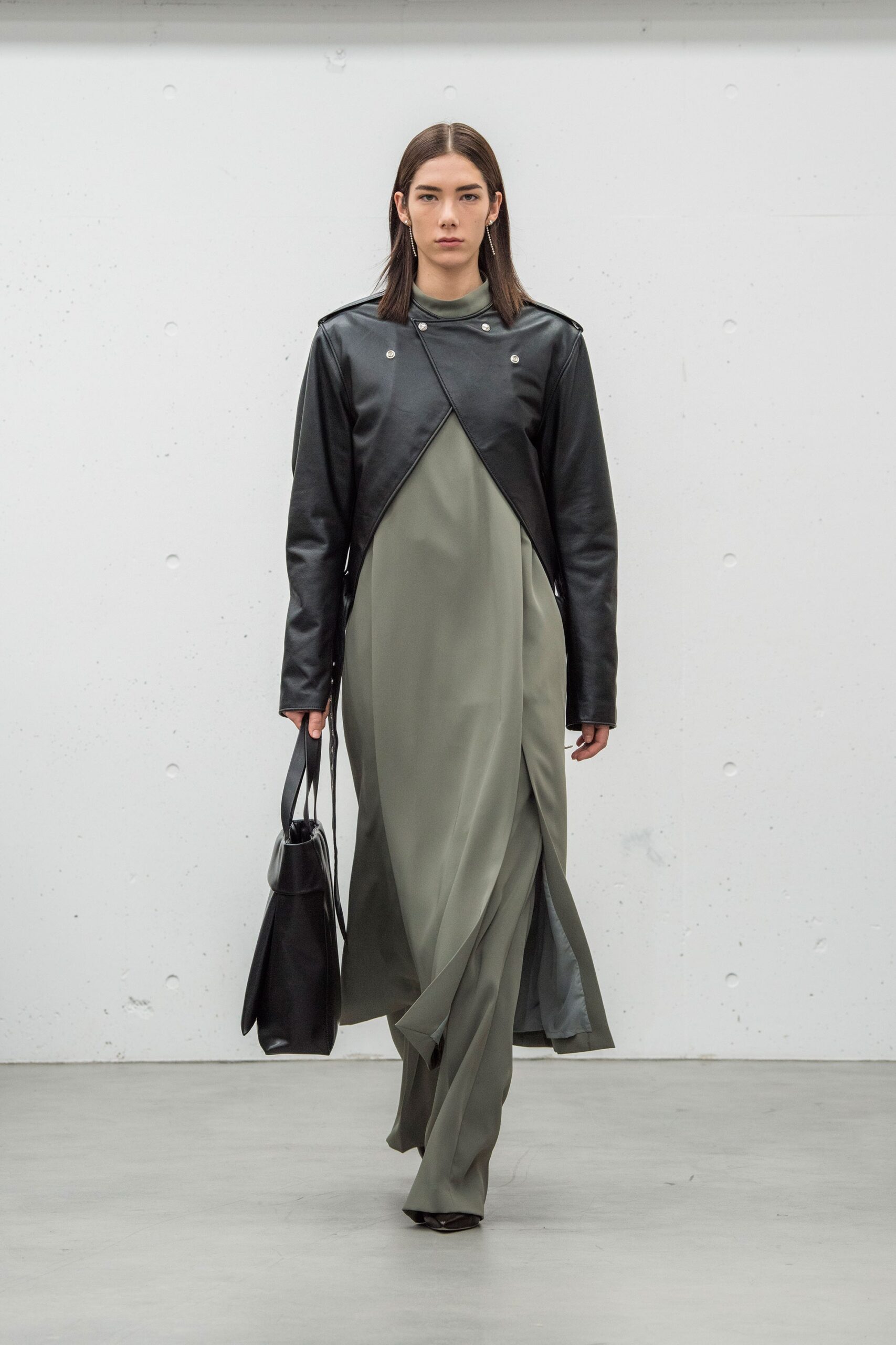 Hyke Tokyo F/W 17 Look 3