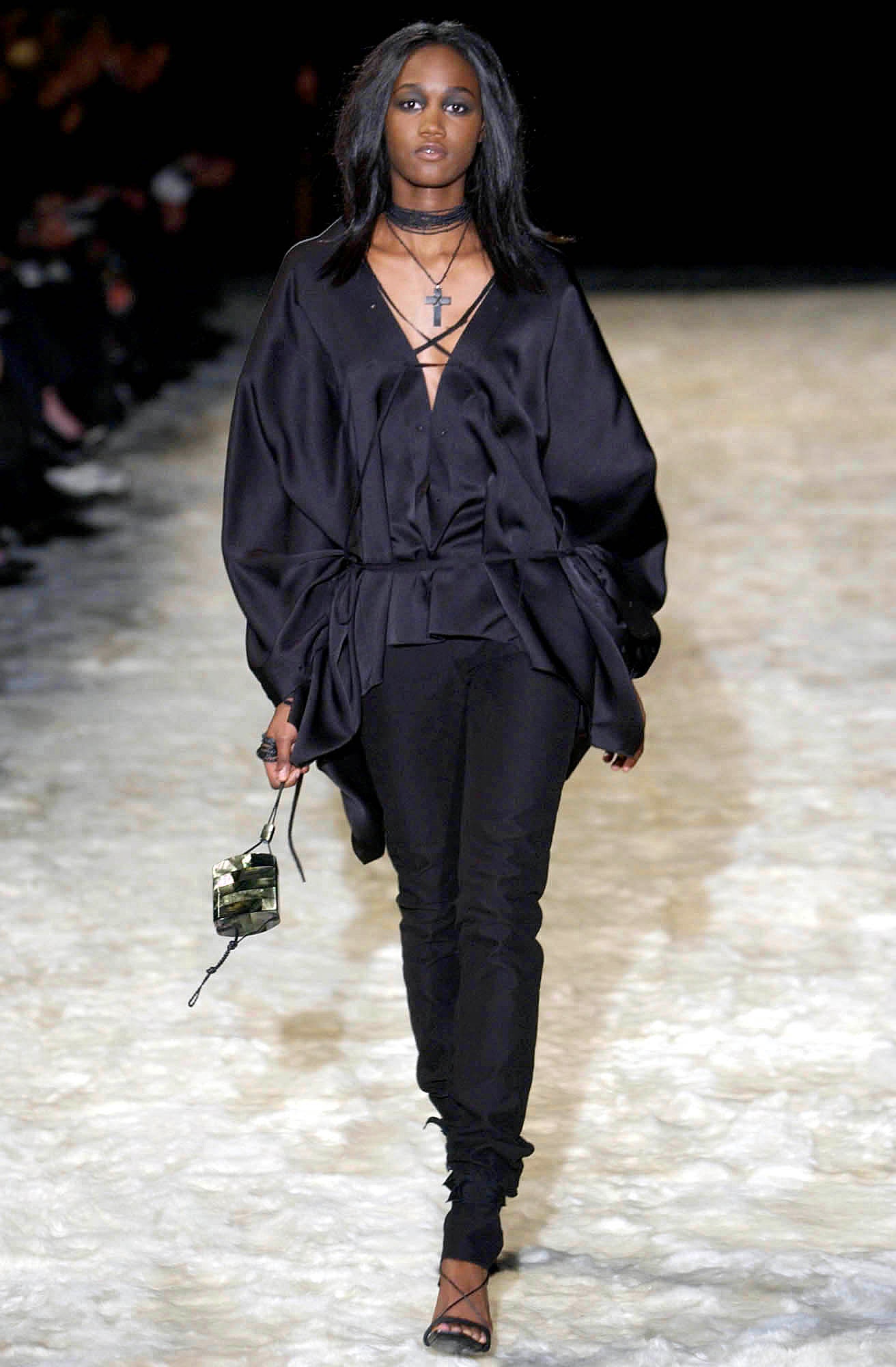 Gucci F/W 02 Look 32