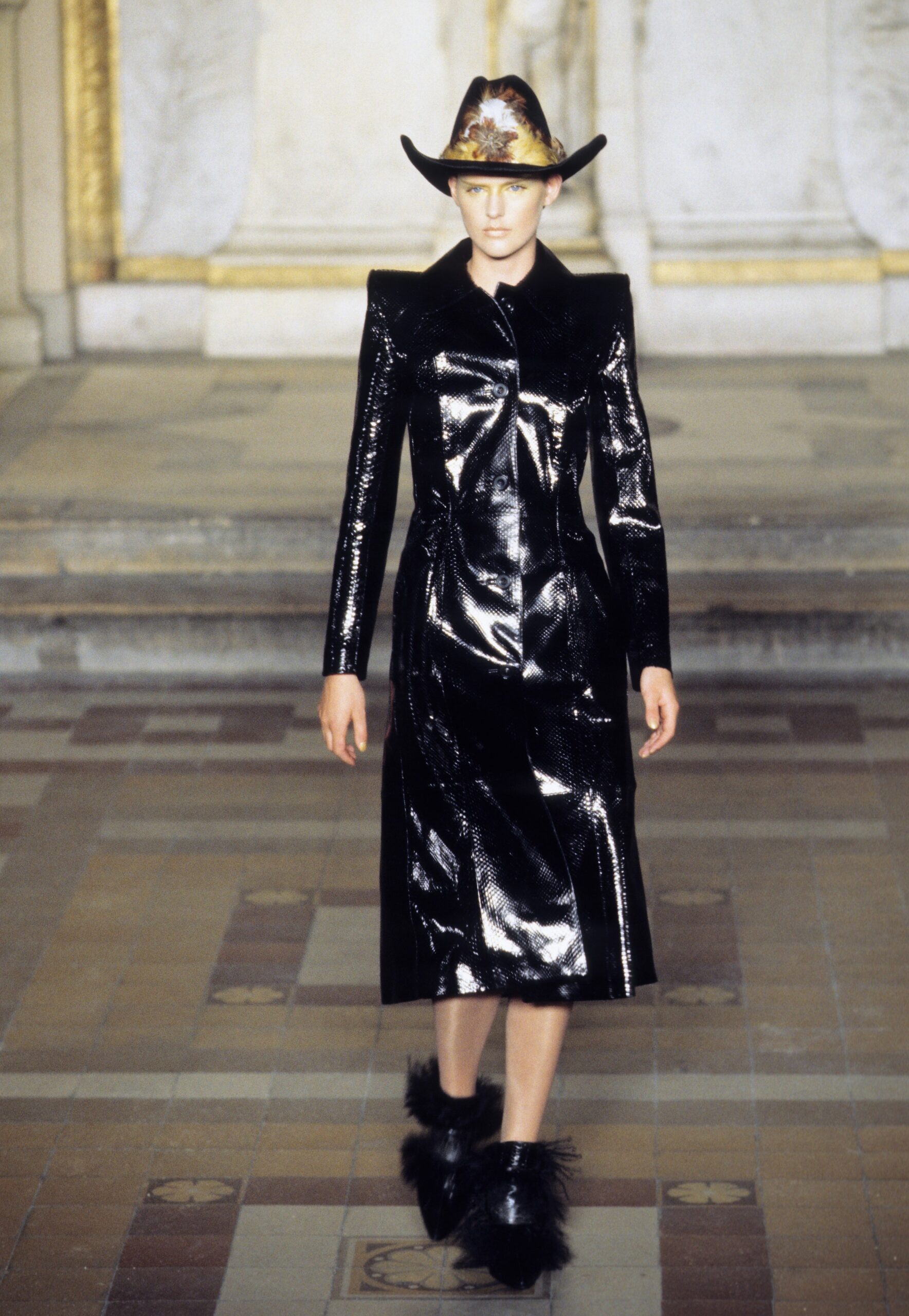 Givenchy S/S 97 Couture Look 34