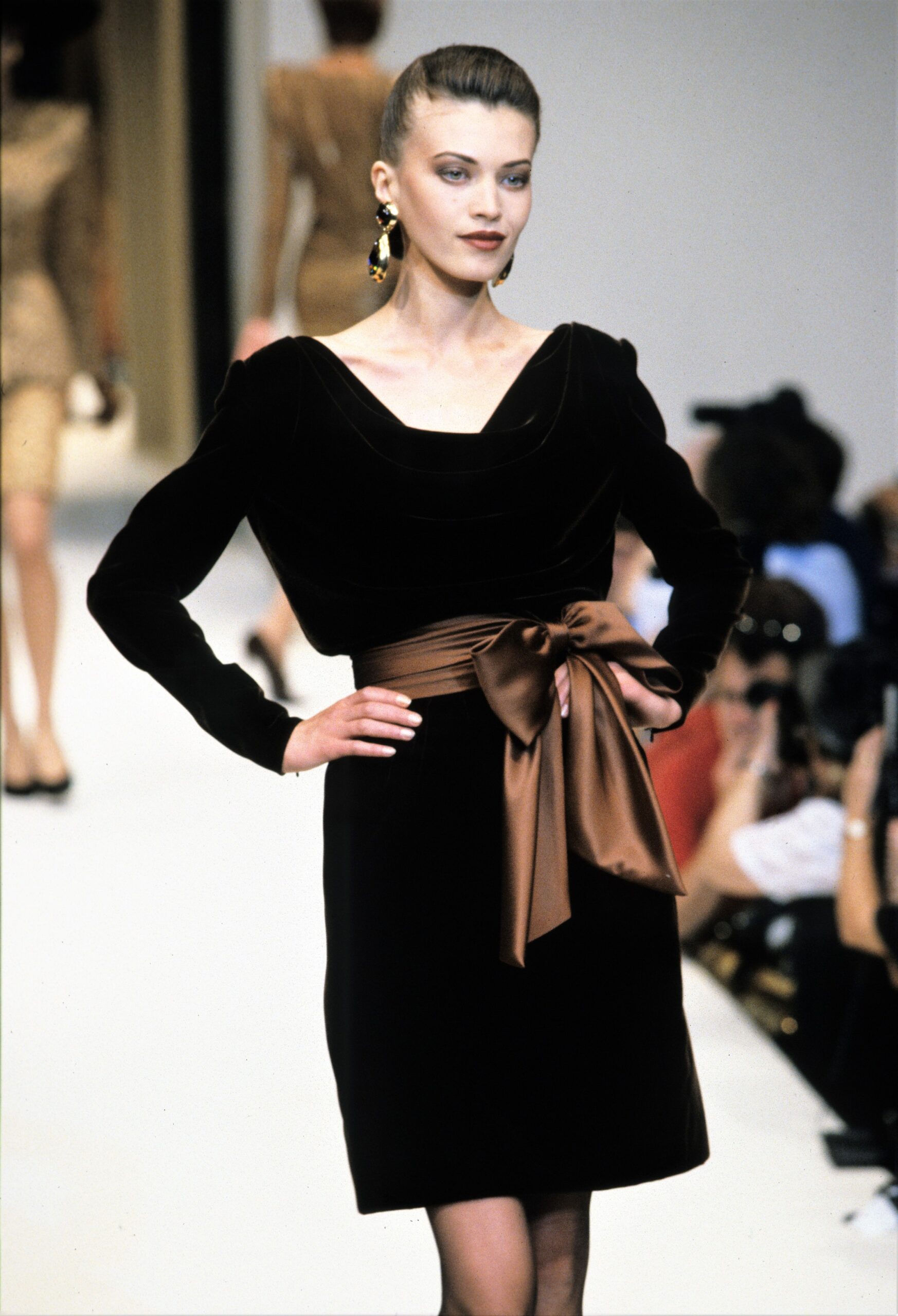 Givenchy F/W 95 Couture Look 38