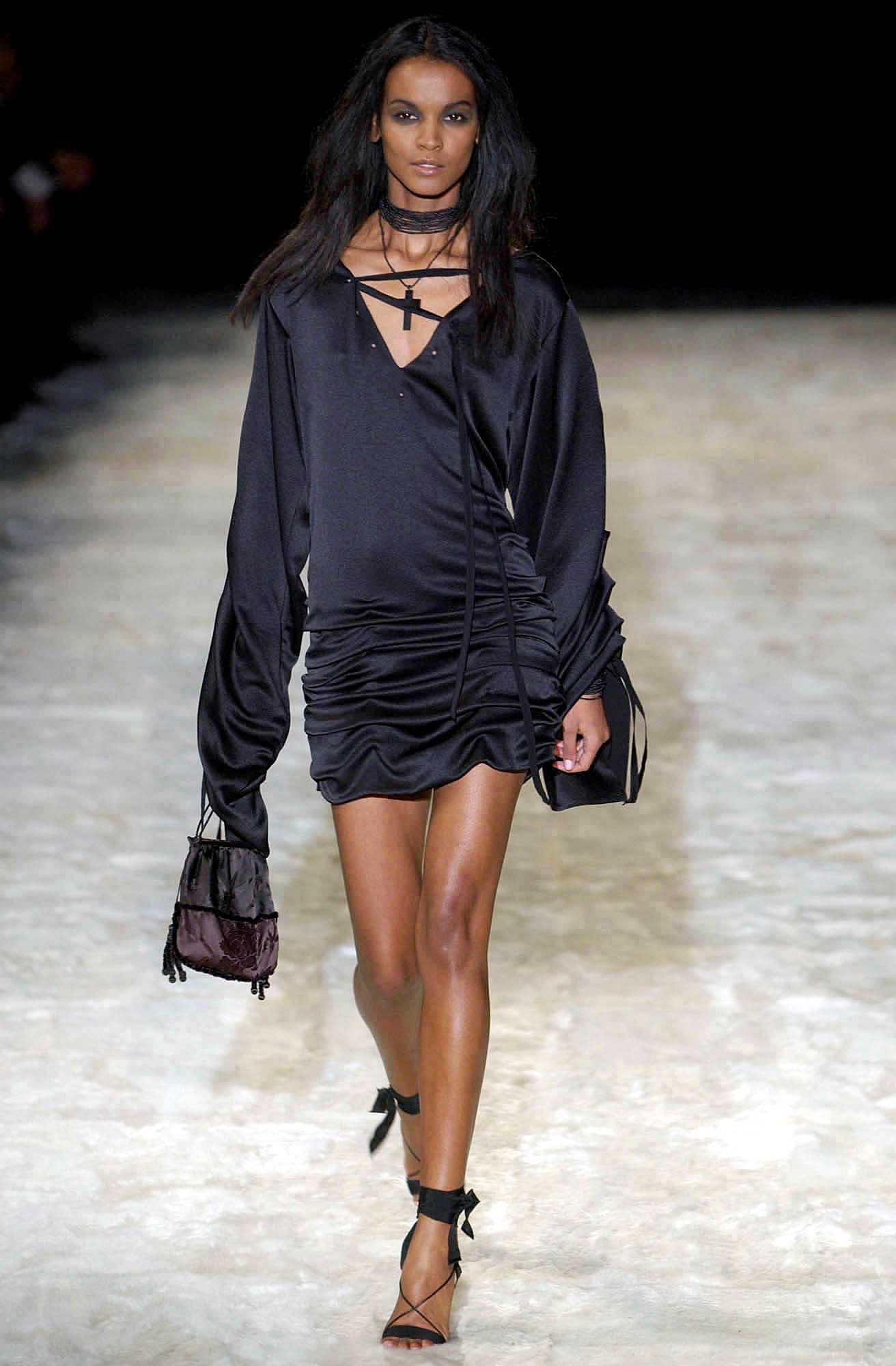Gucci F/W 02 Look 37