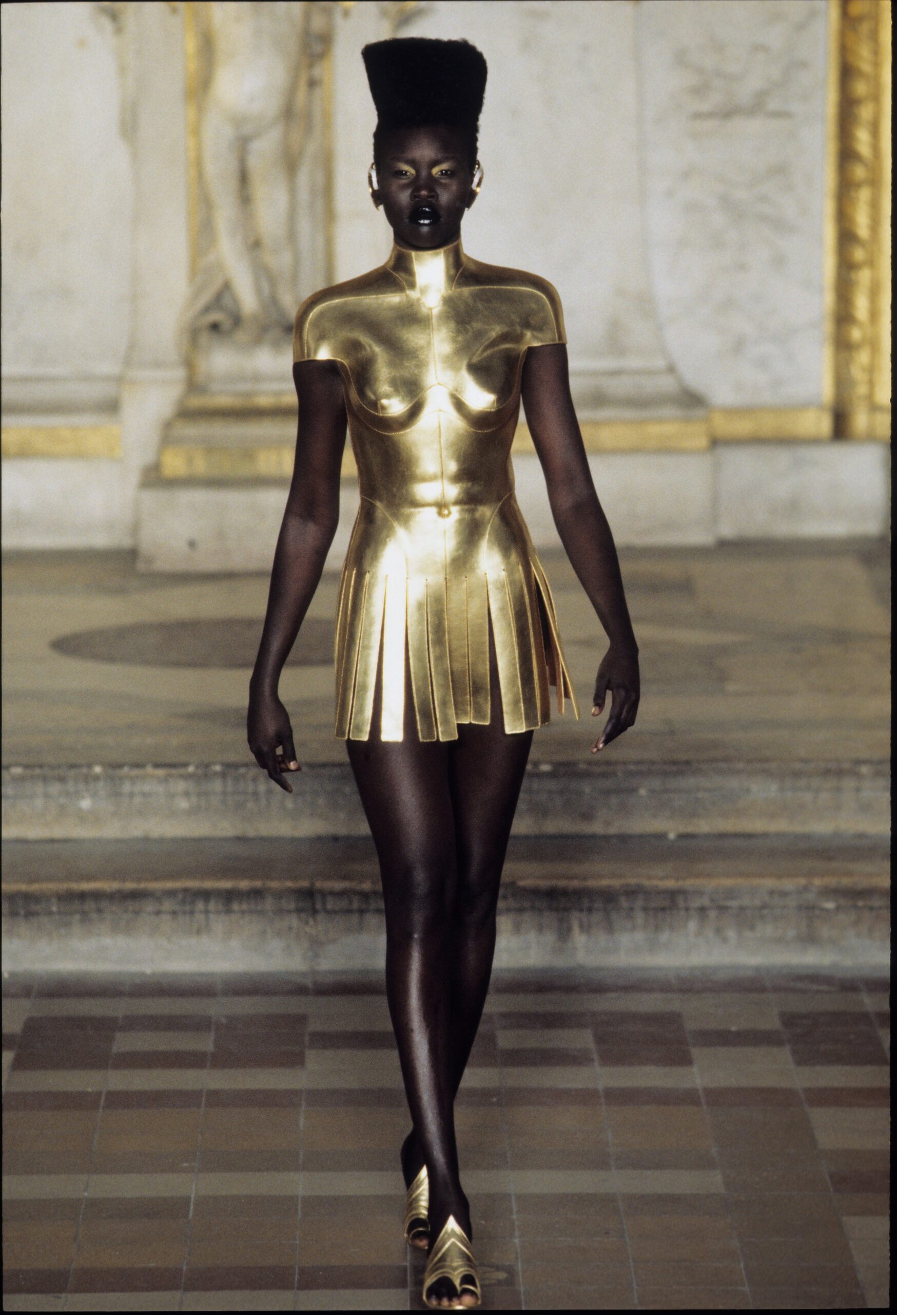 Givenchy S/S 97 Couture Look 40