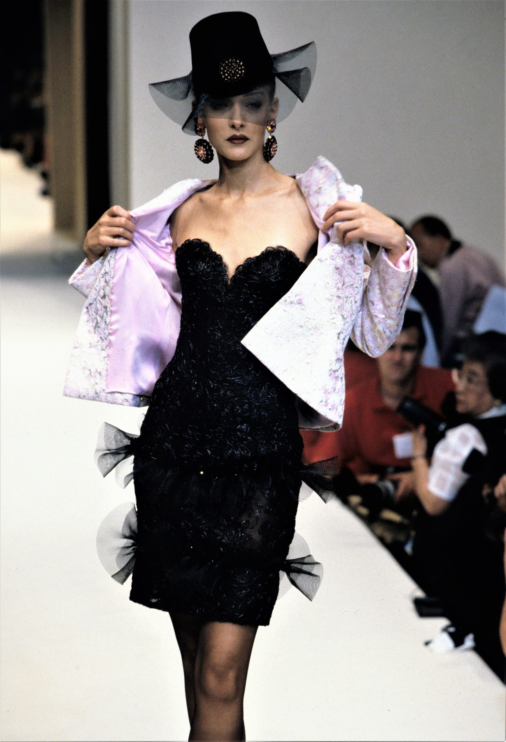 Givenchy F/W 95 Couture Look 43