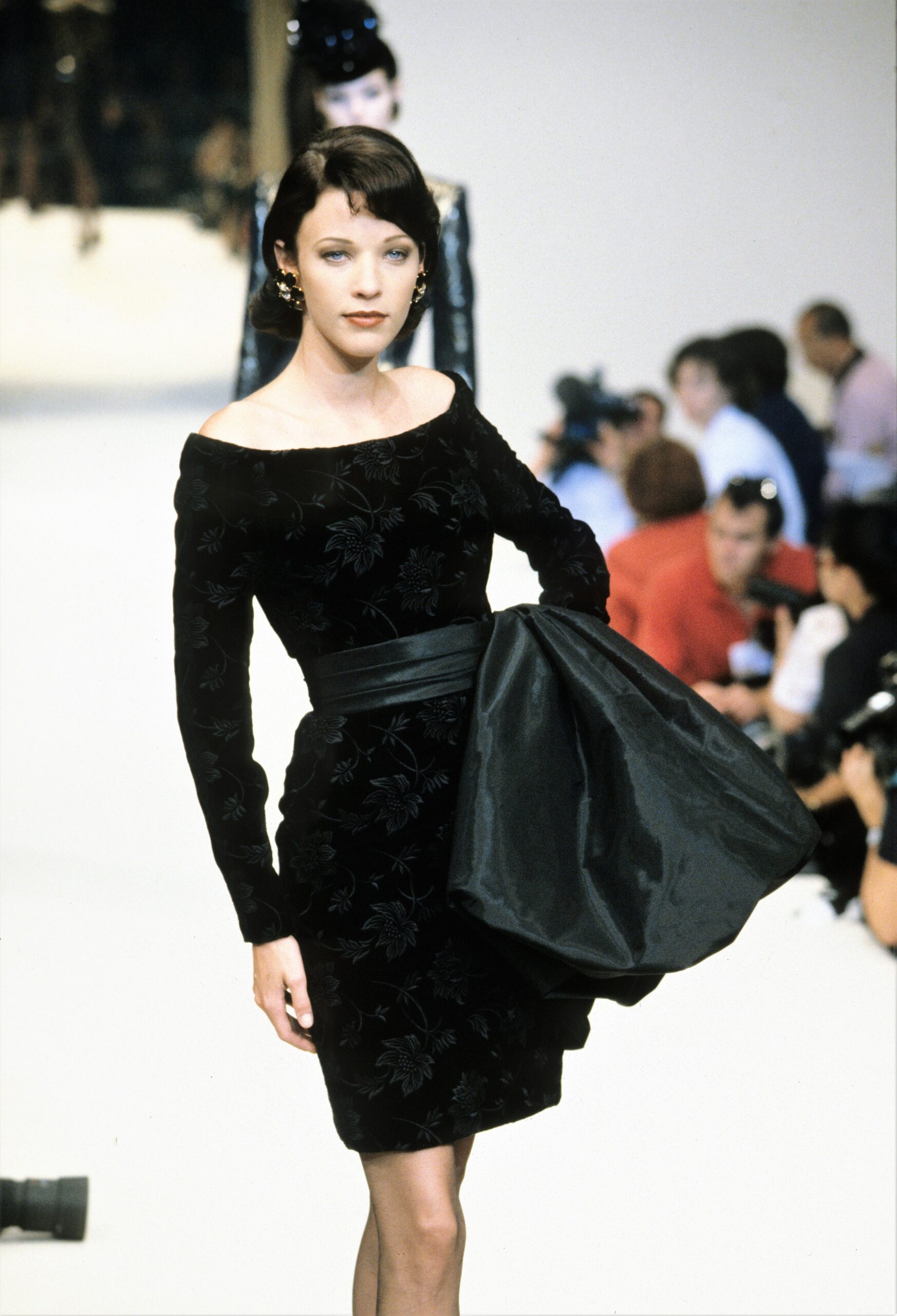 Givenchy F/W 95 Couture Look 64