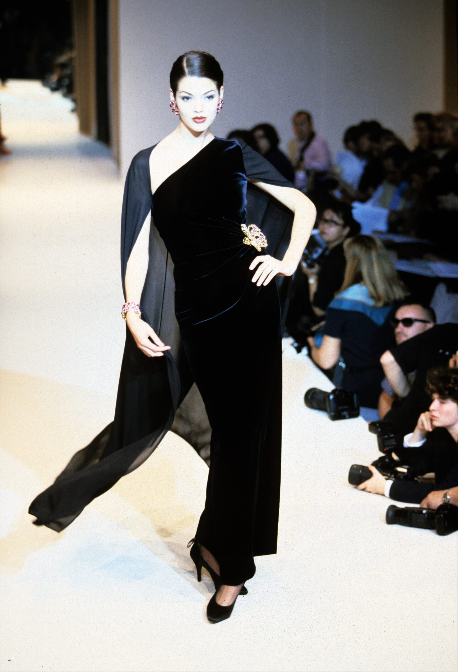 Givenchy F/W 95 Couture Look 77