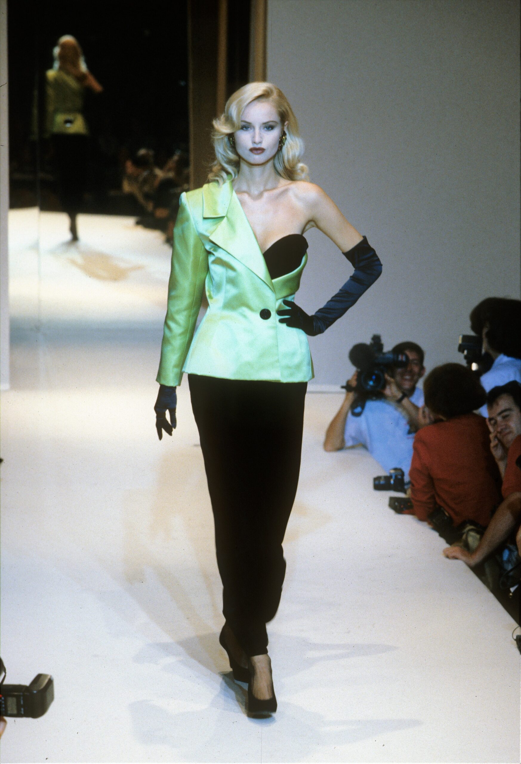 Givenchy F/W 95 Couture Look 78