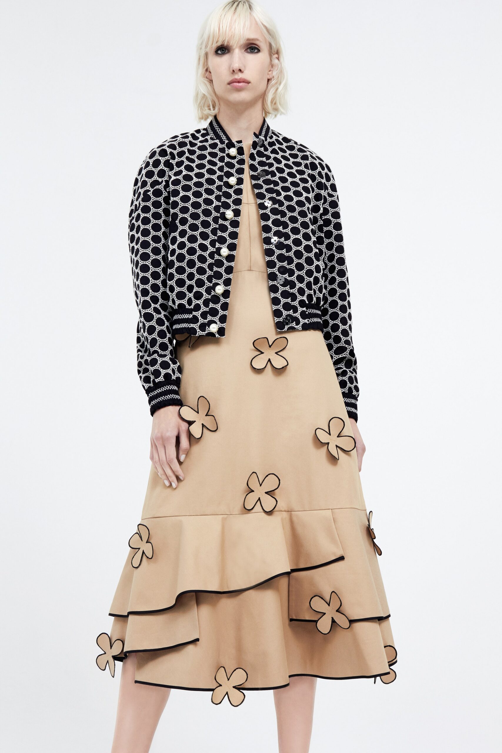 Huishan Zhang Resort 18 Look 8