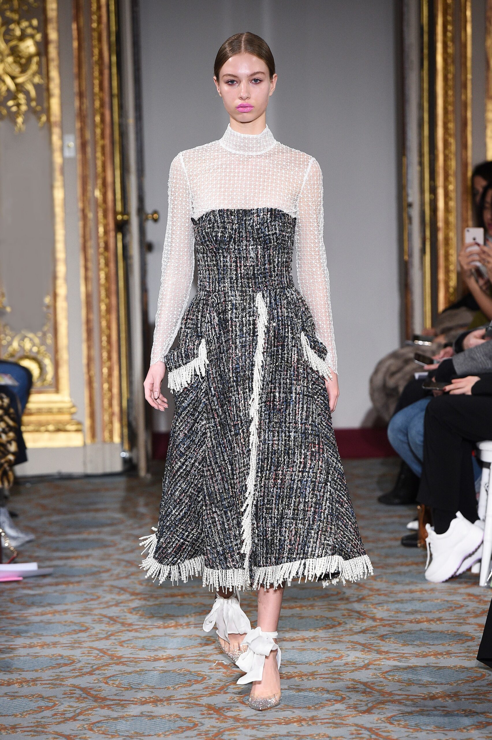 Huishan Zhang F/W 18 Look 10
