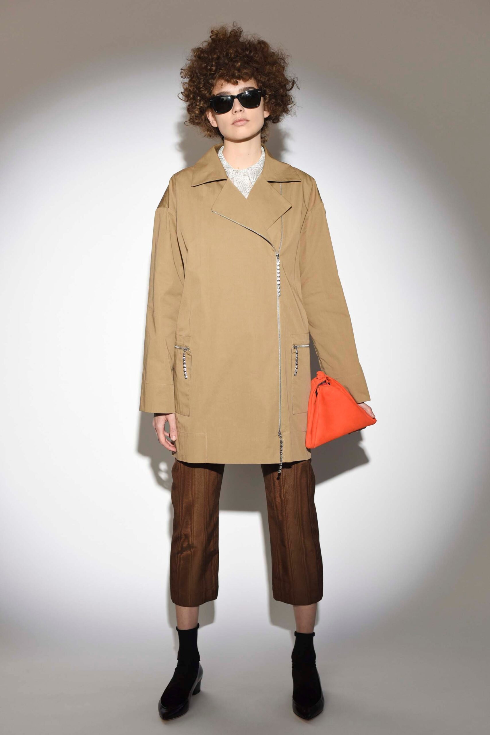 Isa Arfen Resort 17 Look 10