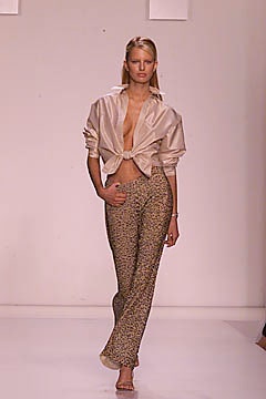 Halston S/S 01 Look 1