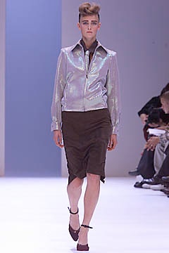 Givenchy S/S 01 Look 17