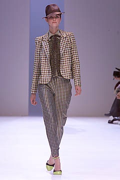 Givenchy S/S 01 Look 26