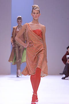 Givenchy S/S 01 Look 38