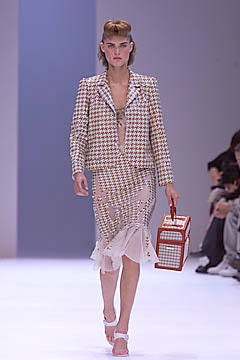 Givenchy S/S 01 Look 41