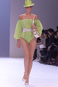 Givenchy S/S 01 Look 50